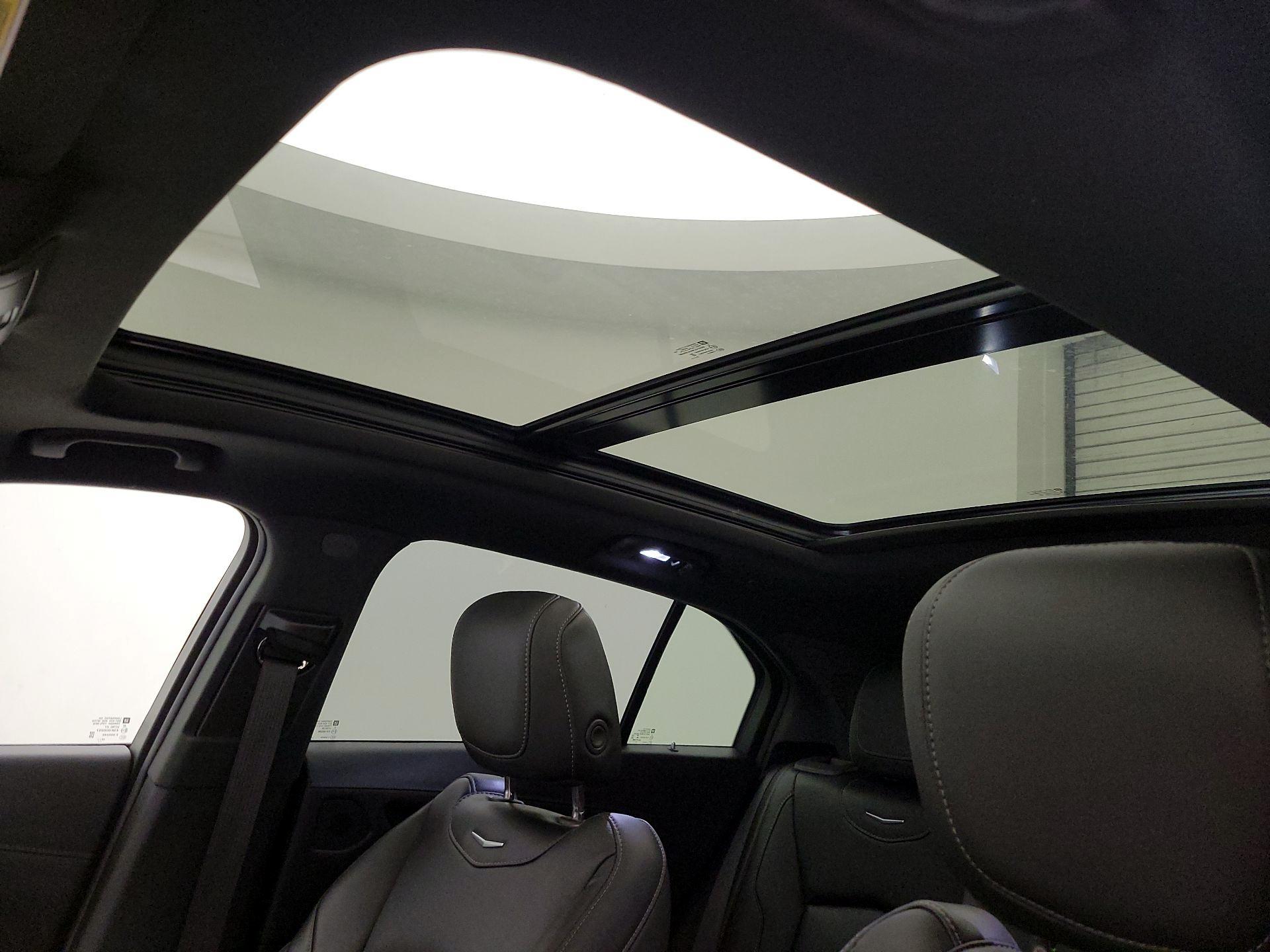 Thumbnail: 2023 Cadillac XT4 - 20