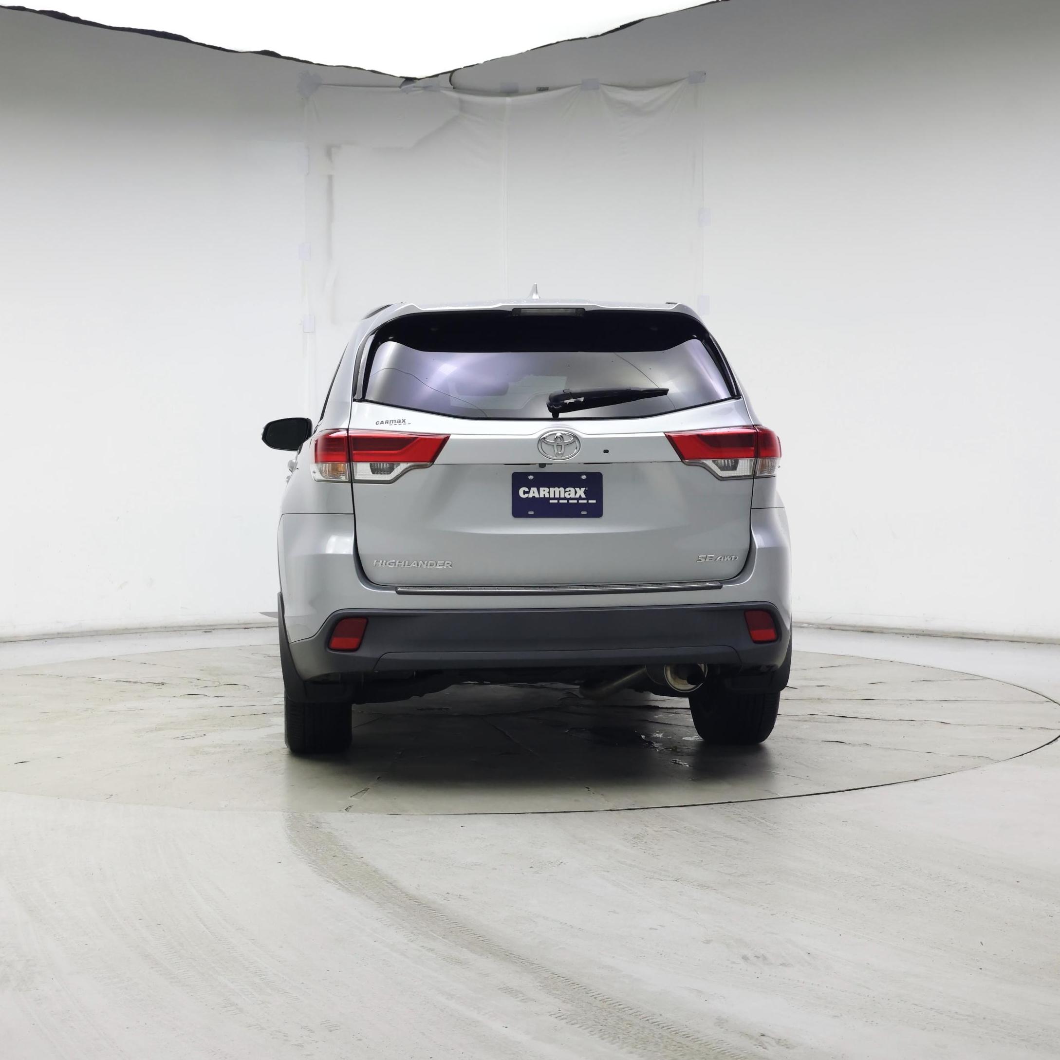 Thumbnail: 2017 Toyota Highlander - 6