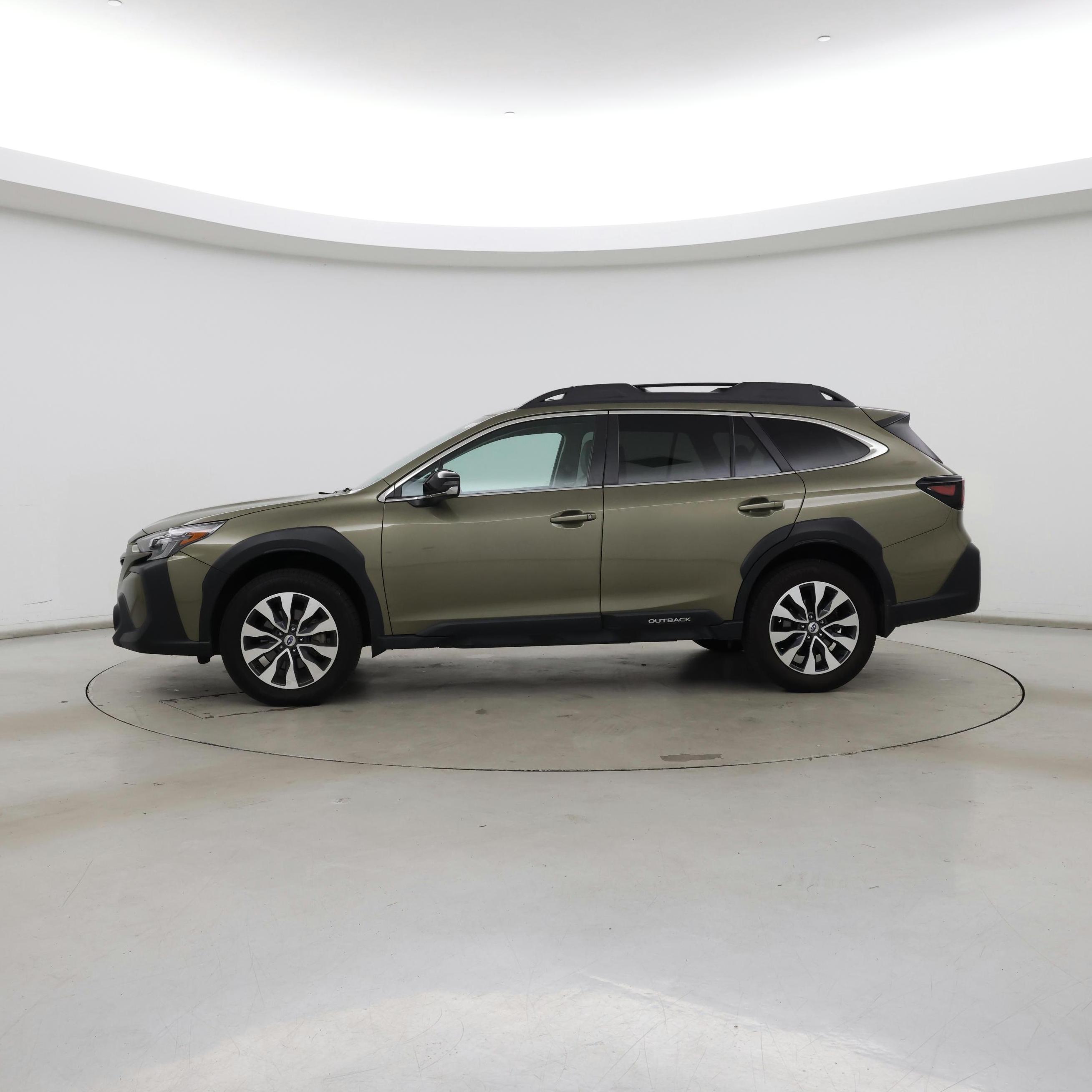 Thumbnail: 2023 Subaru Outback - 3