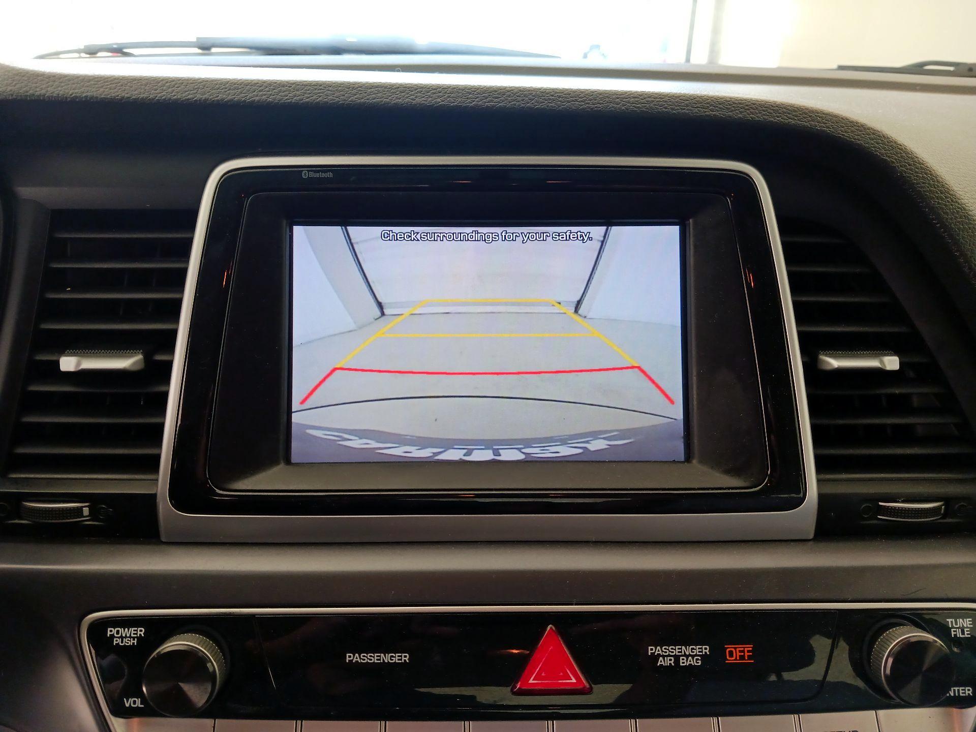 Thumbnail: 2019 Hyundai Sonata - 14