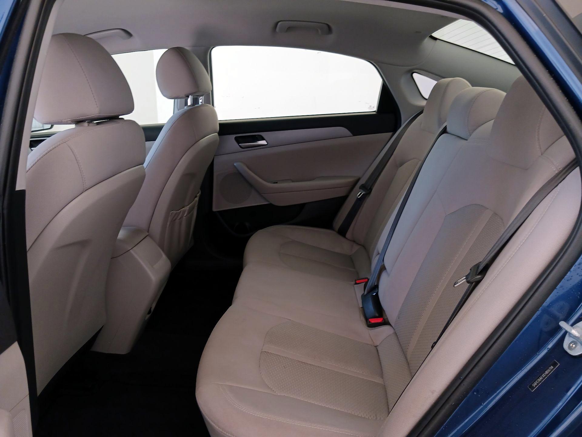 Thumbnail: 2019 Hyundai Sonata - 19