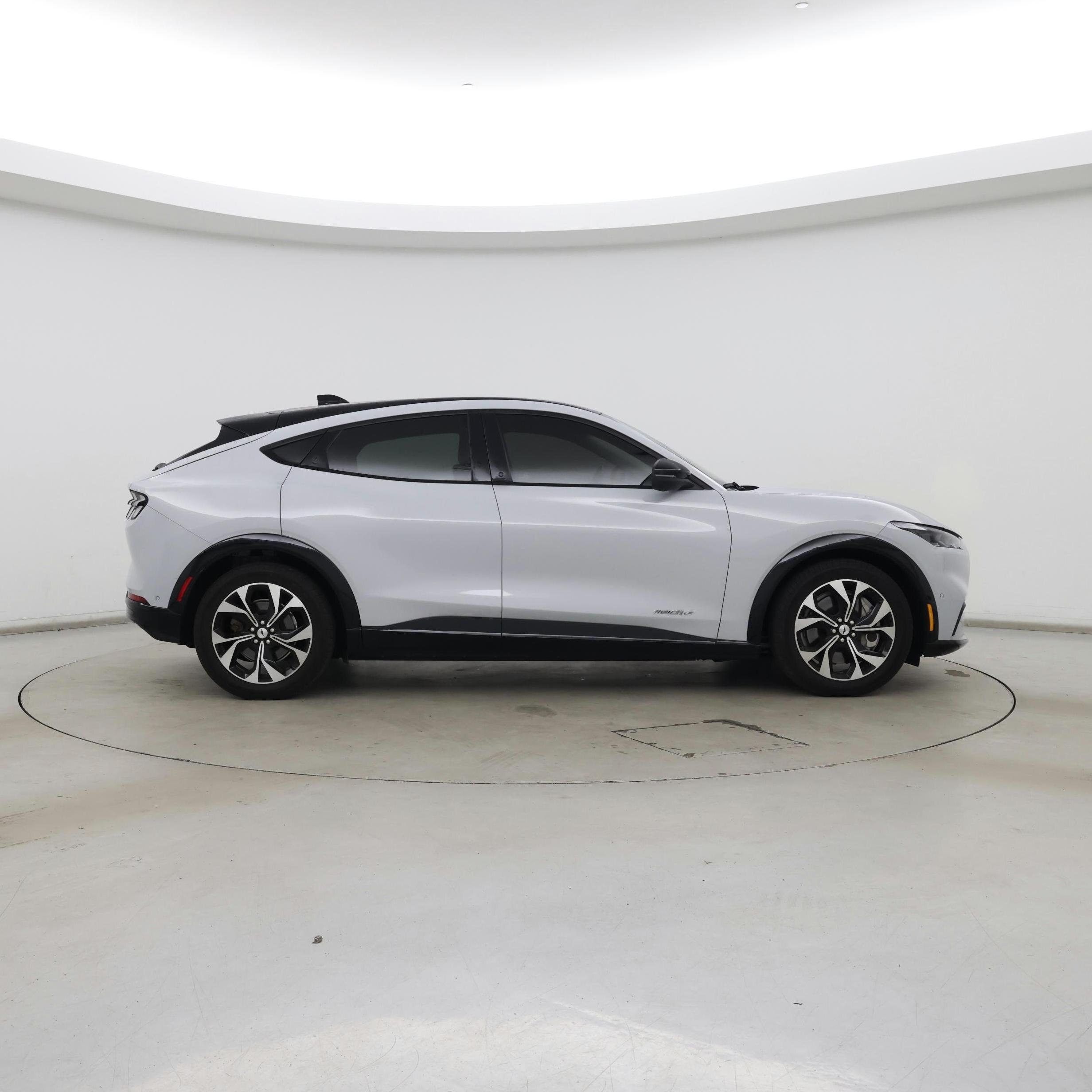 Thumbnail: 2022 Ford Mustang Mach-E - 7