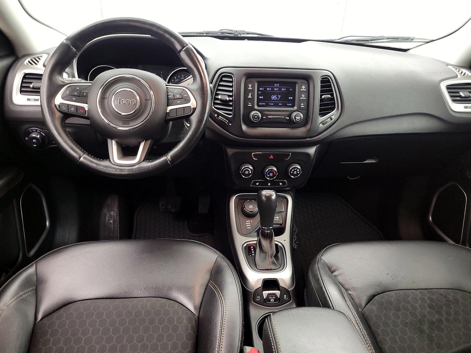 Thumbnail: 2018 Jeep Compass - 9