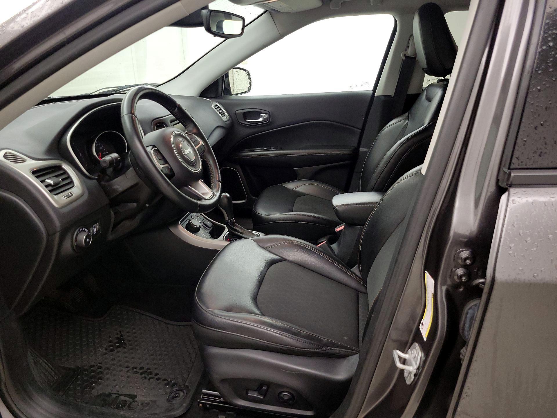 Thumbnail: 2018 Jeep Compass - 11