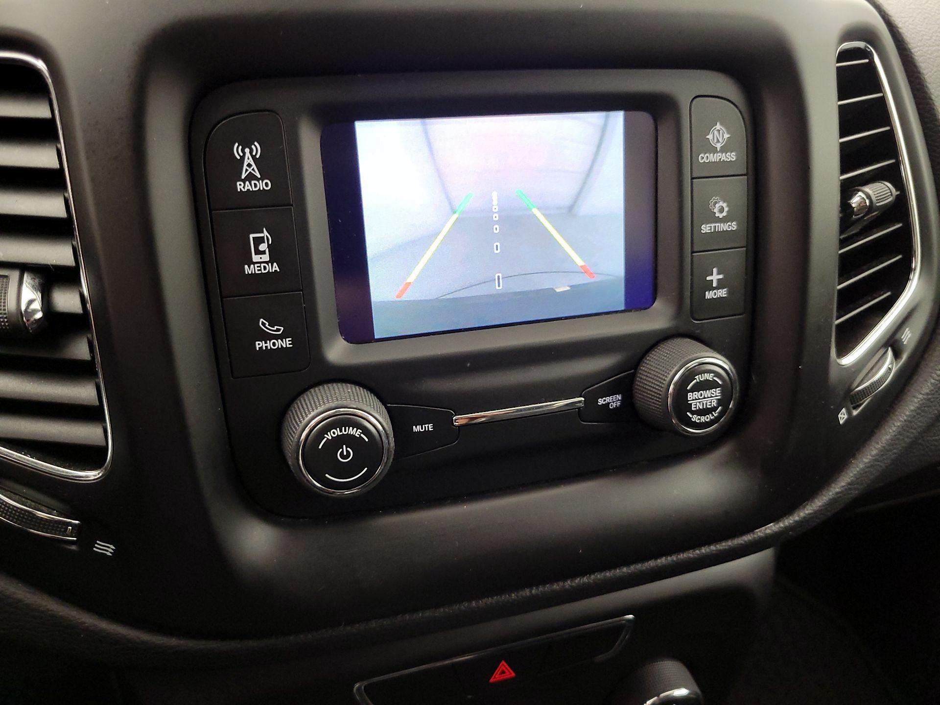 Thumbnail: 2018 Jeep Compass - 14