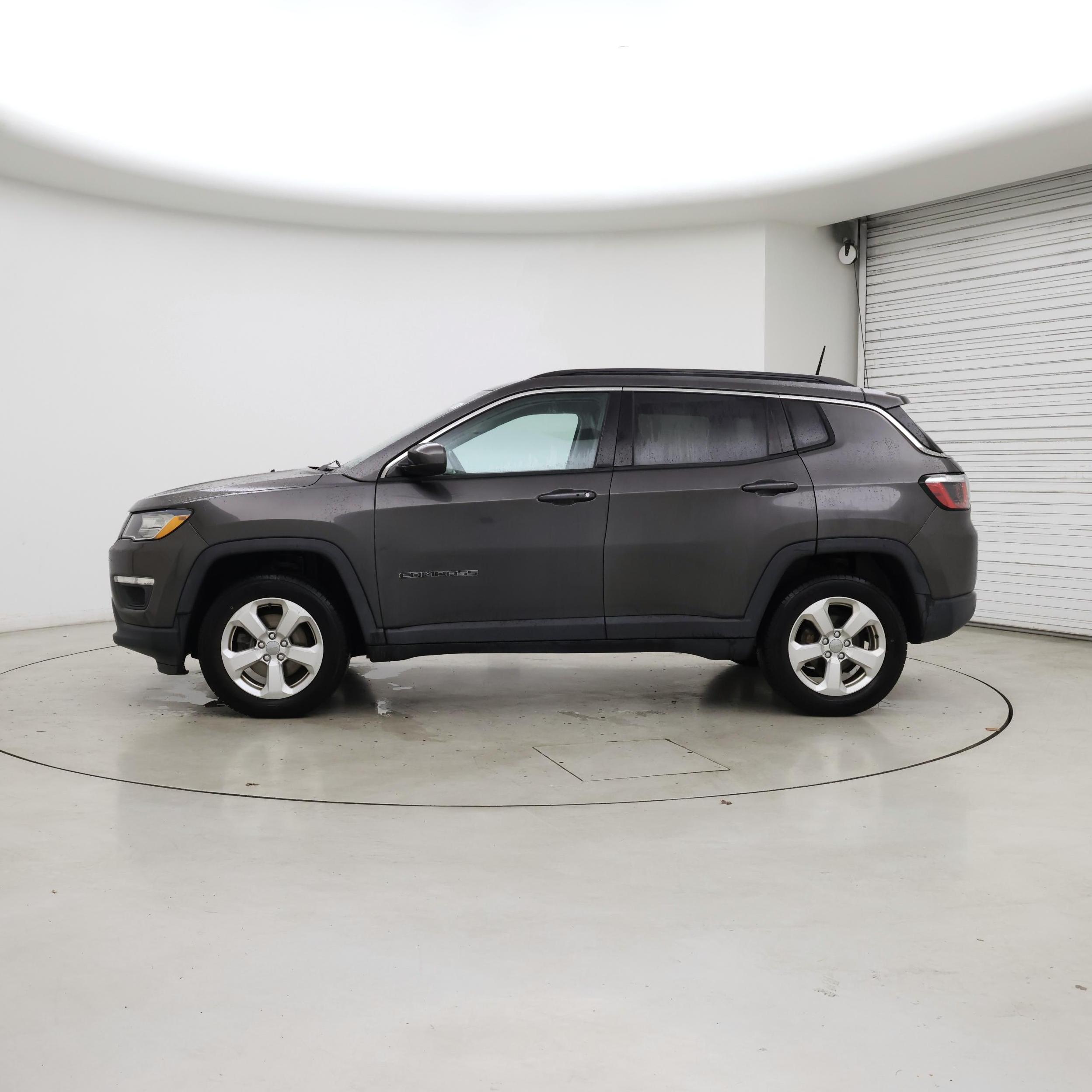 Thumbnail: 2018 Jeep Compass - 3