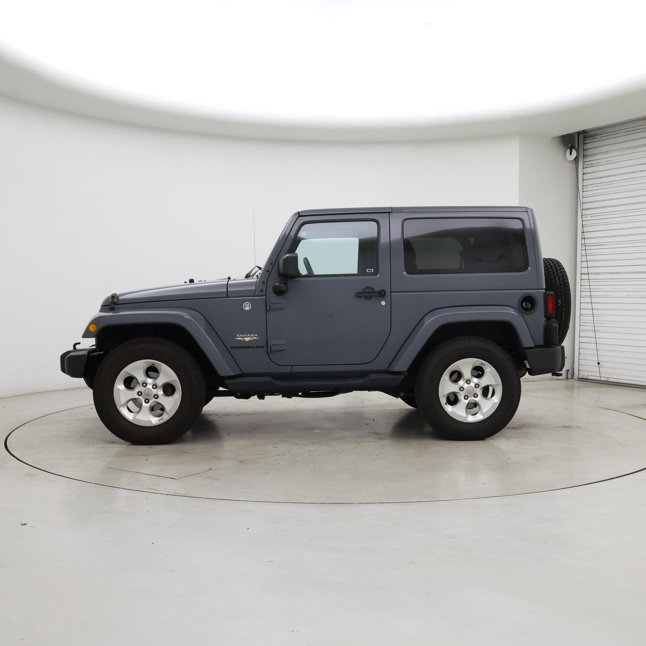 Thumbnail: 2015 Jeep Wrangler - 3