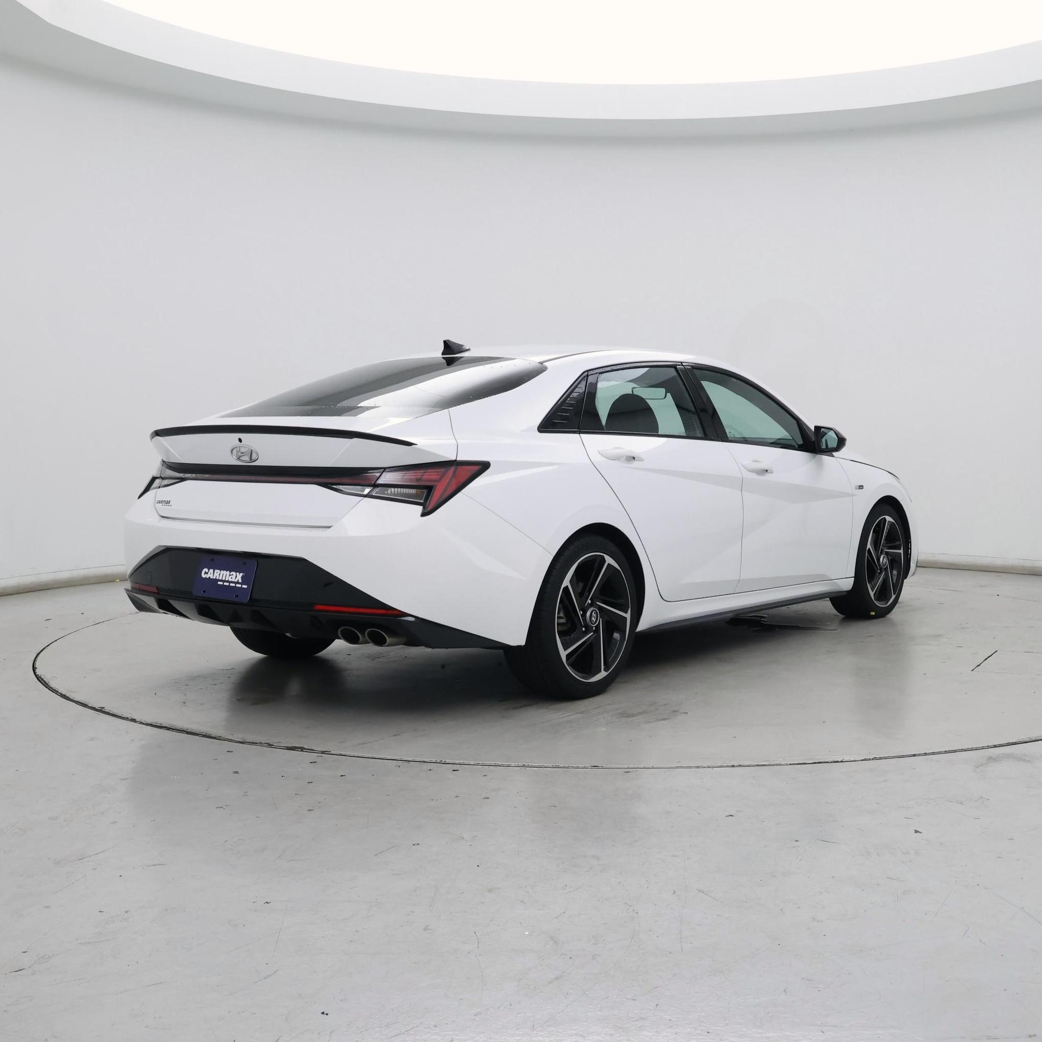 Thumbnail: 2022 Hyundai Elantra - 8