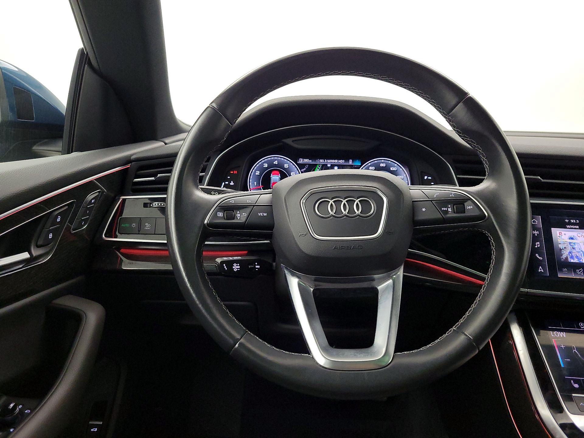 Thumbnail: 2021 Audi Q8 - 10
