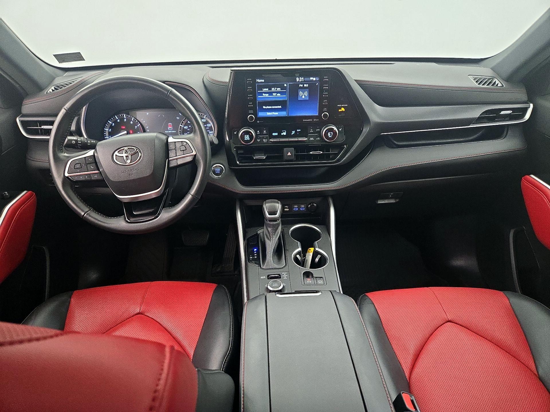Thumbnail: 2022 Toyota Highlander - 9