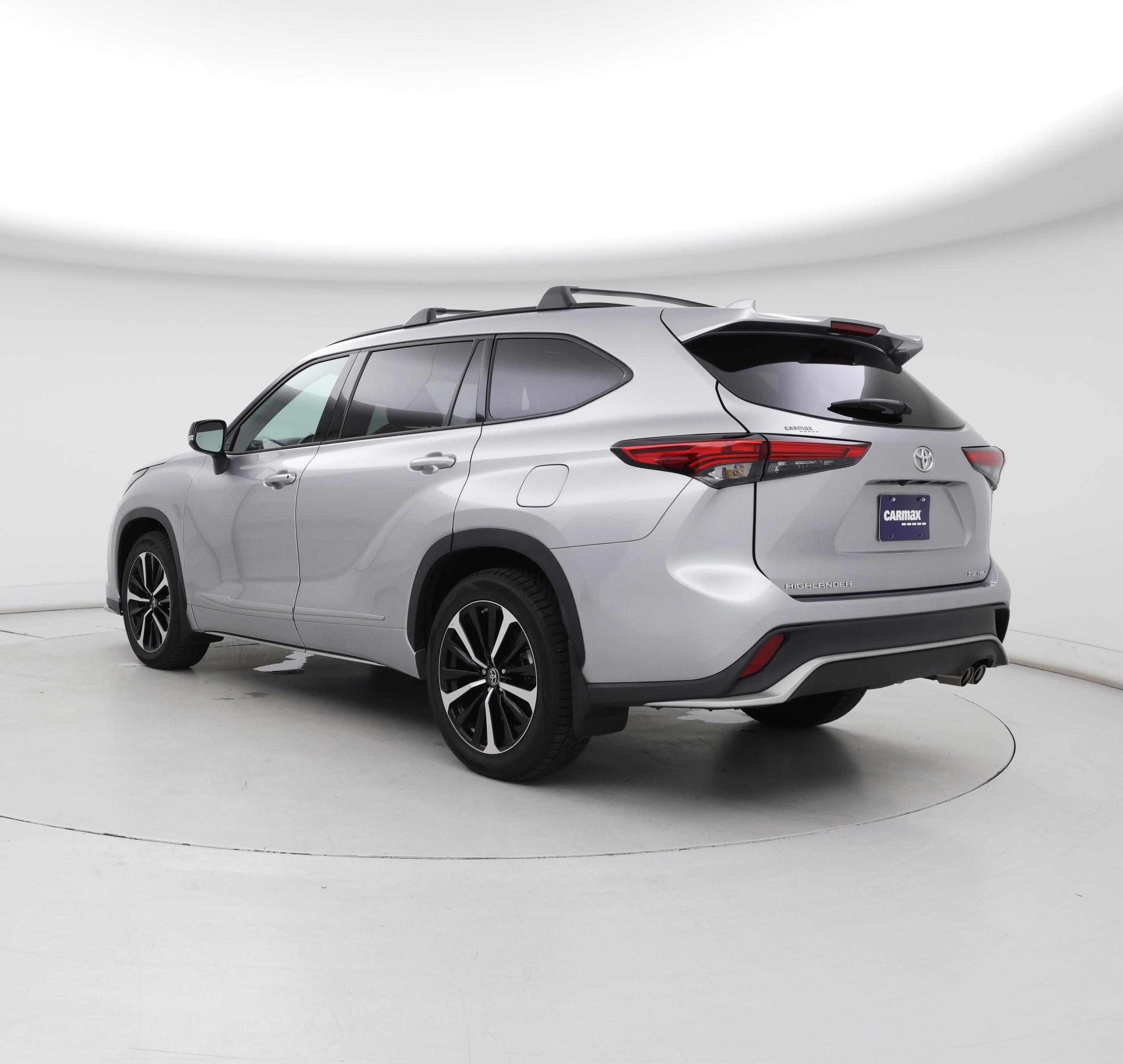 Thumbnail: 2022 Toyota Highlander - 2