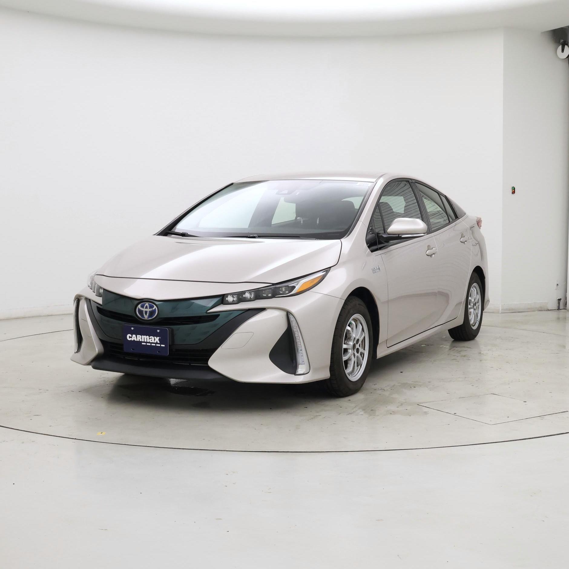 Thumbnail: 2018 Toyota Prius Prime - 4