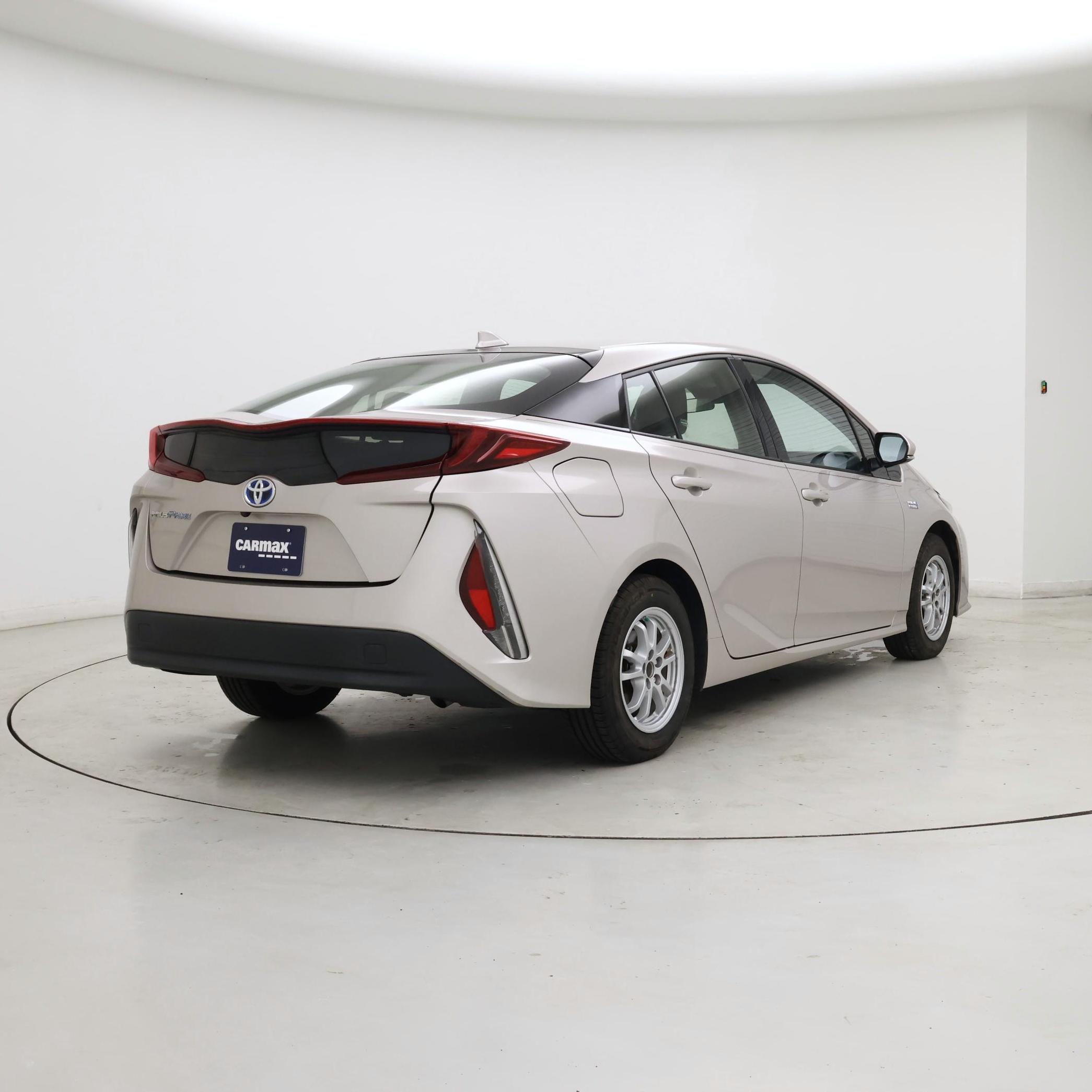 Thumbnail: 2018 Toyota Prius Prime - 8