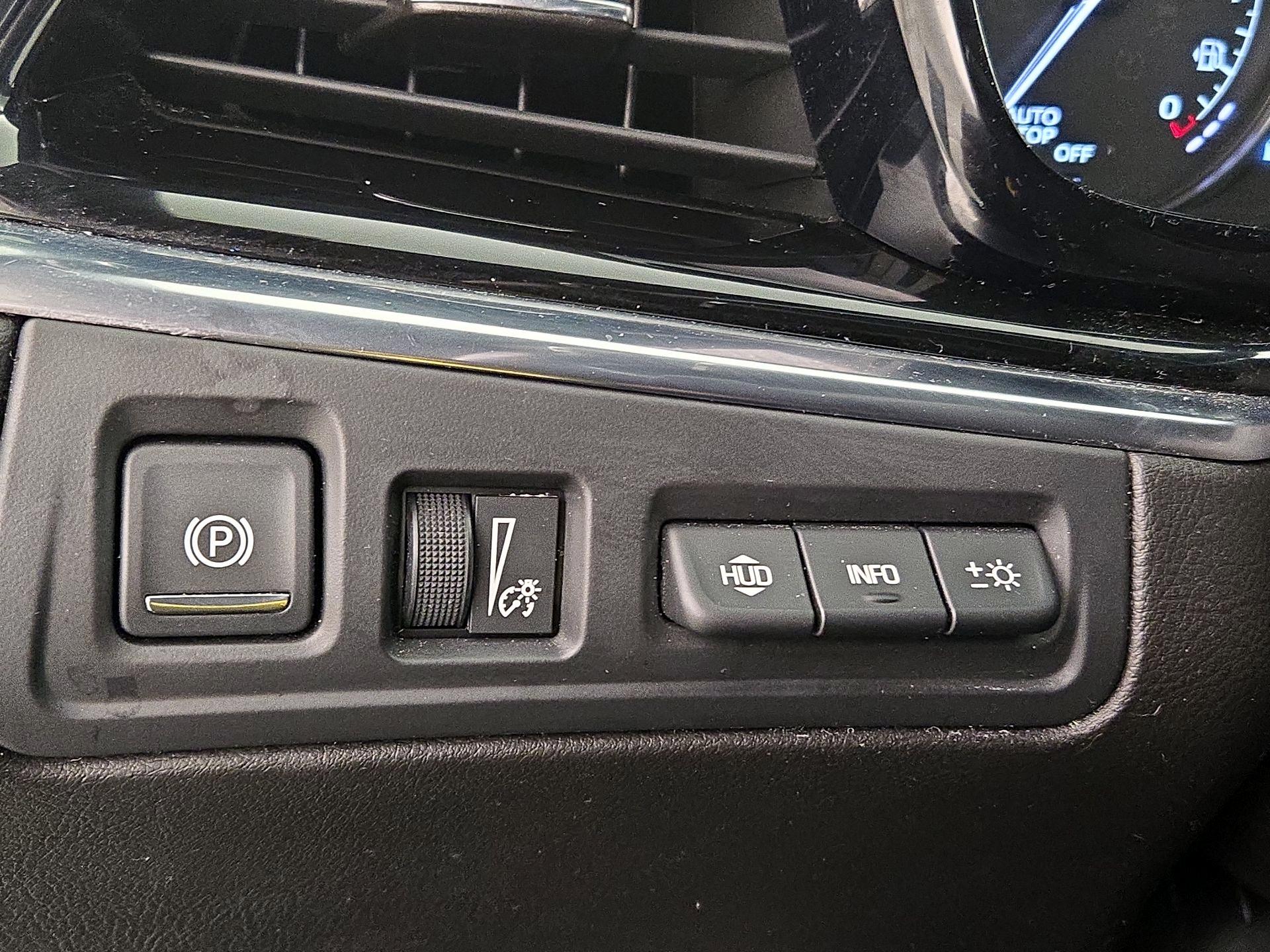 Thumbnail: 2021 Cadillac XT6 - 13