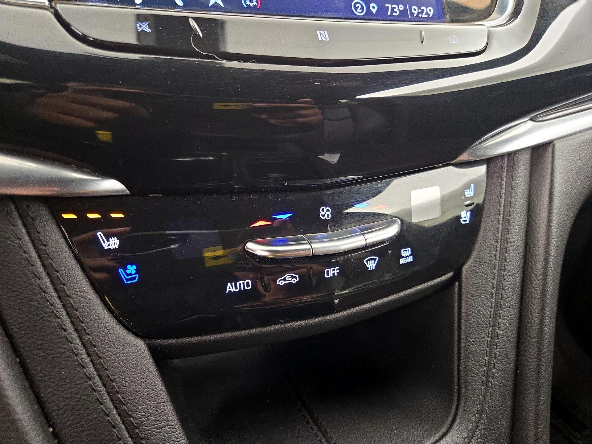 Thumbnail: 2021 Cadillac XT6 - 17