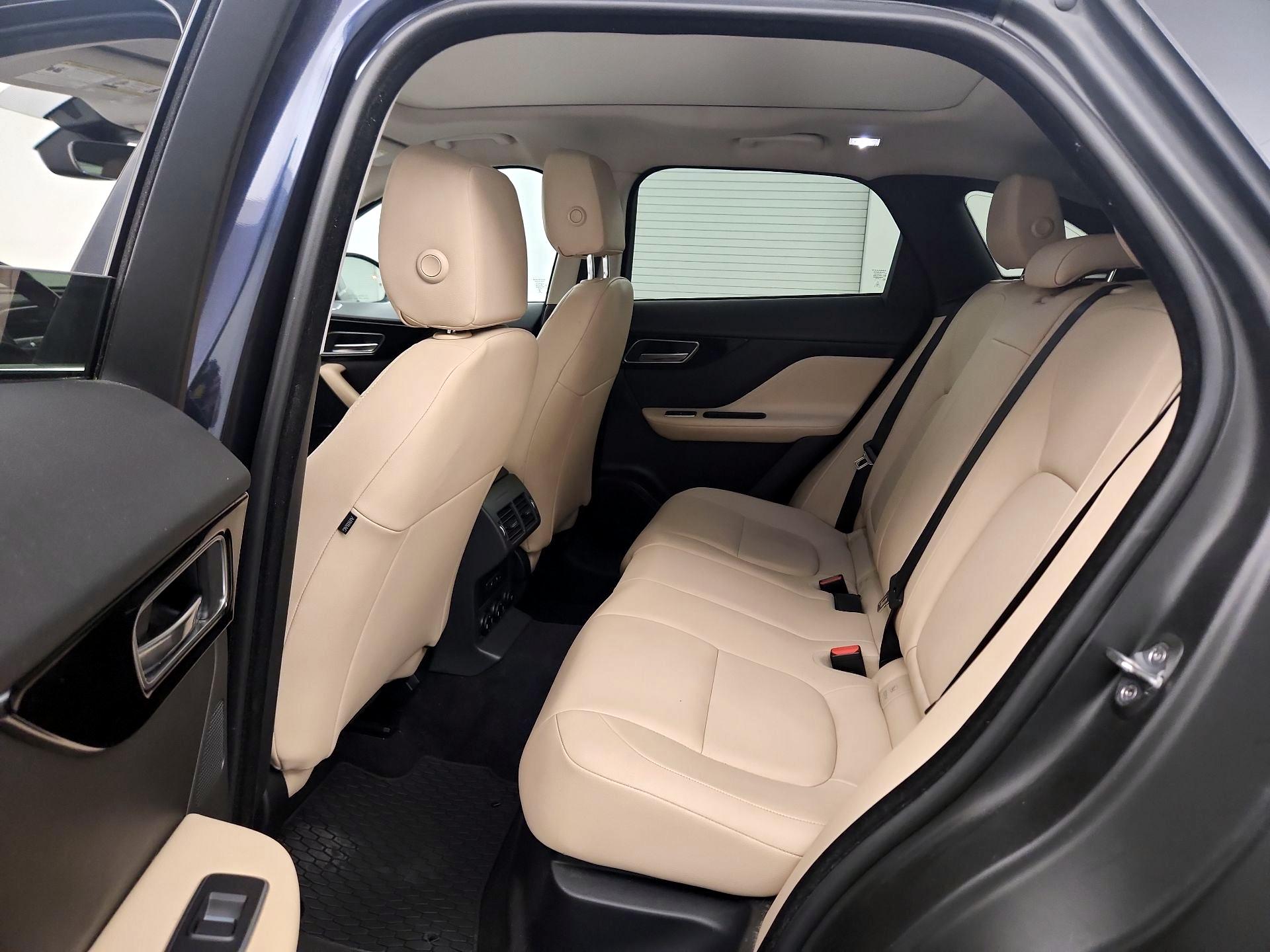 Thumbnail: 2019 Jaguar F-Pace - 20