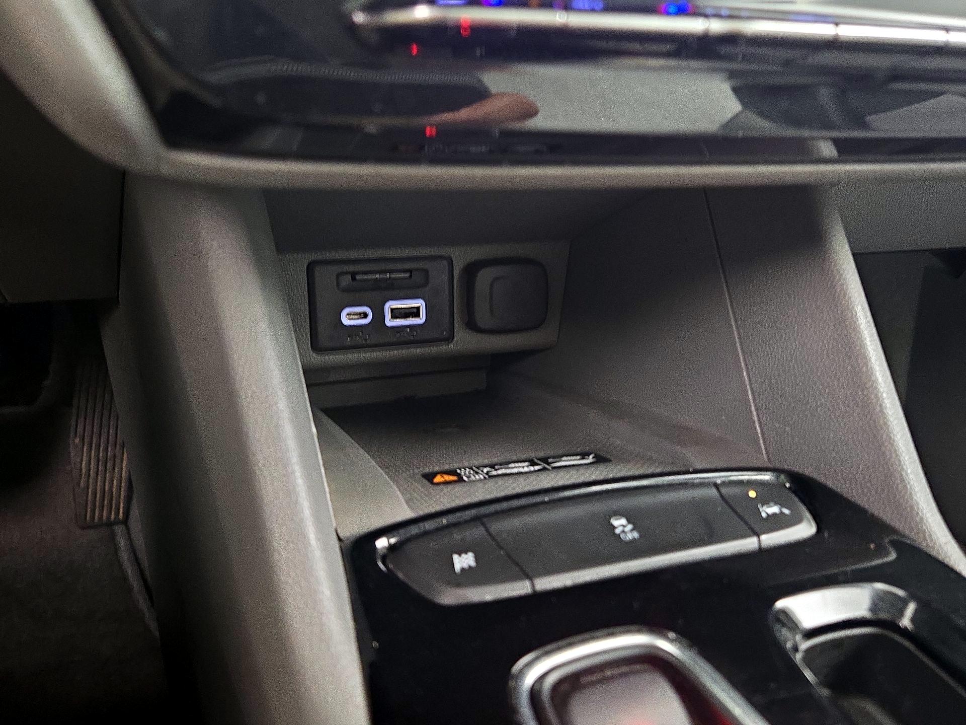 Thumbnail: 2022 Chevrolet Bolt EUV - 19