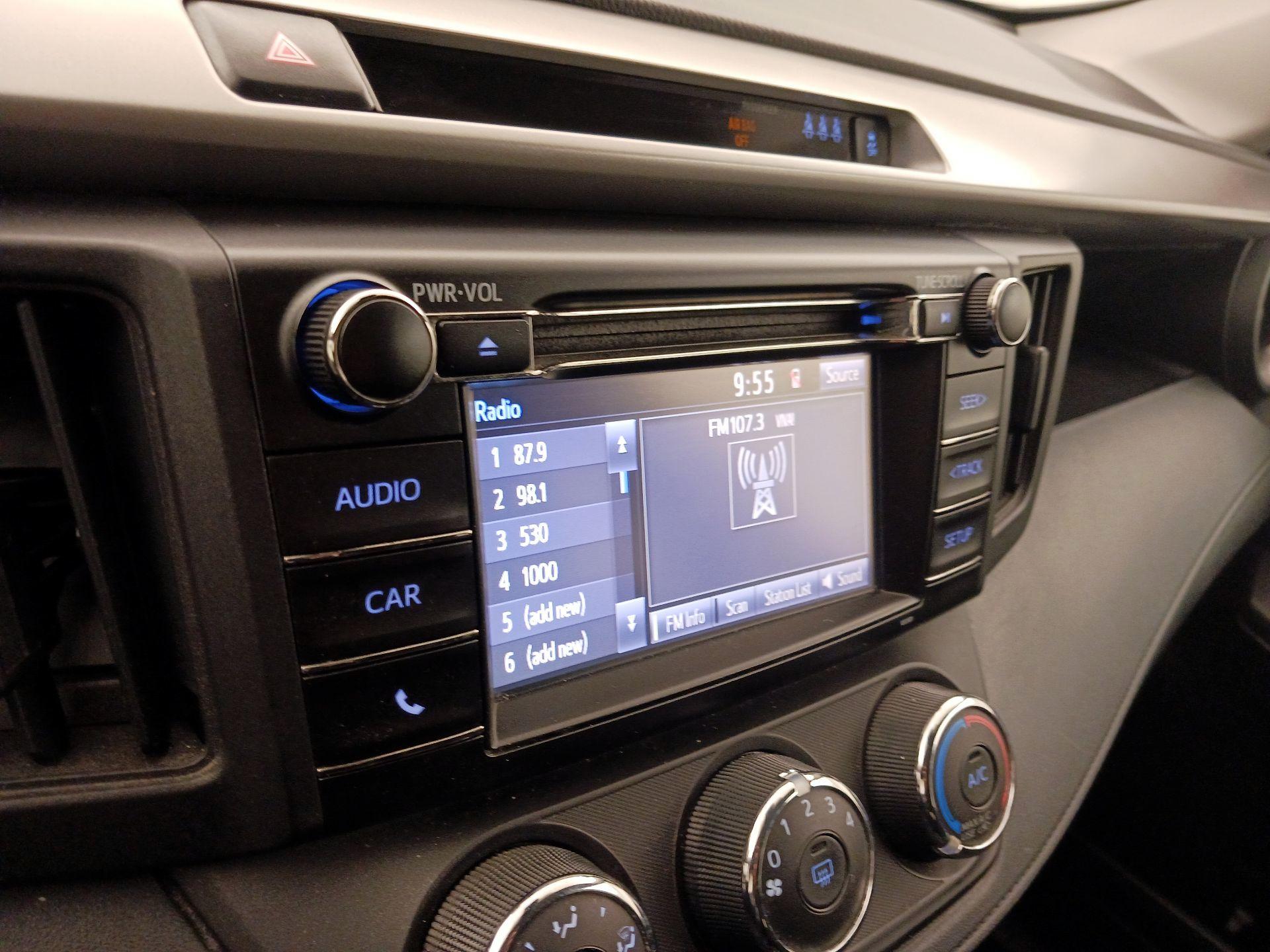 Thumbnail: 2017 Toyota RAV4 - 15