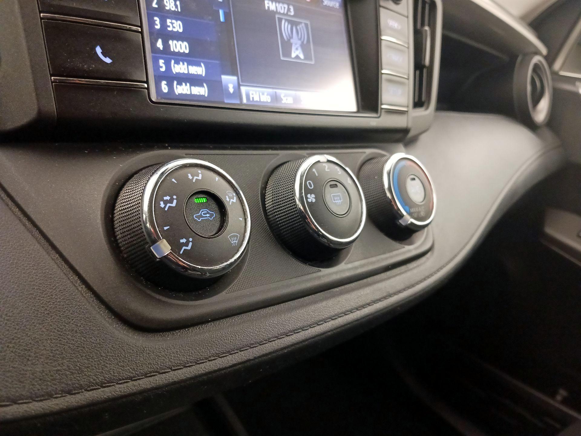 Thumbnail: 2017 Toyota RAV4 - 16