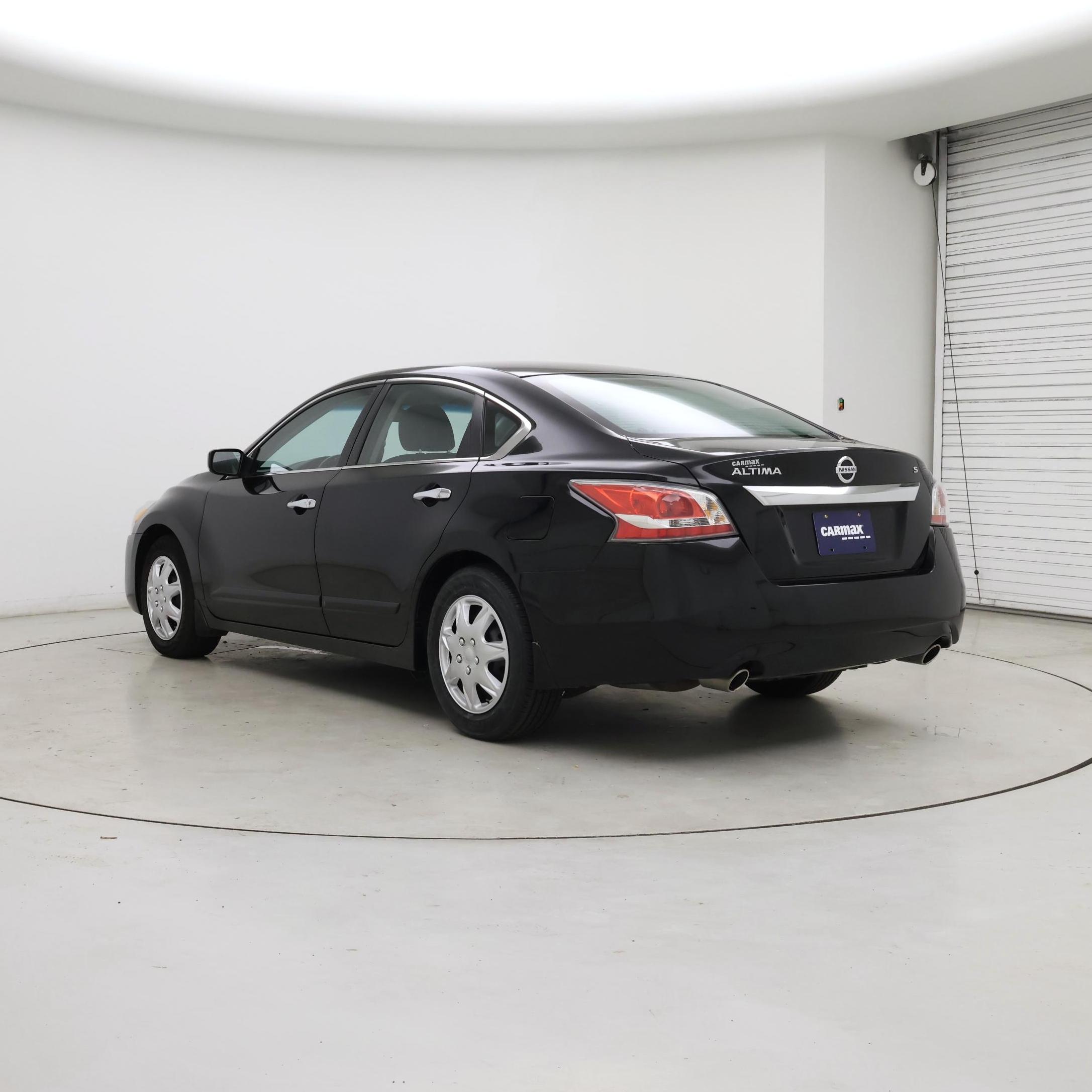Thumbnail: 2015 Nissan Altima - 2