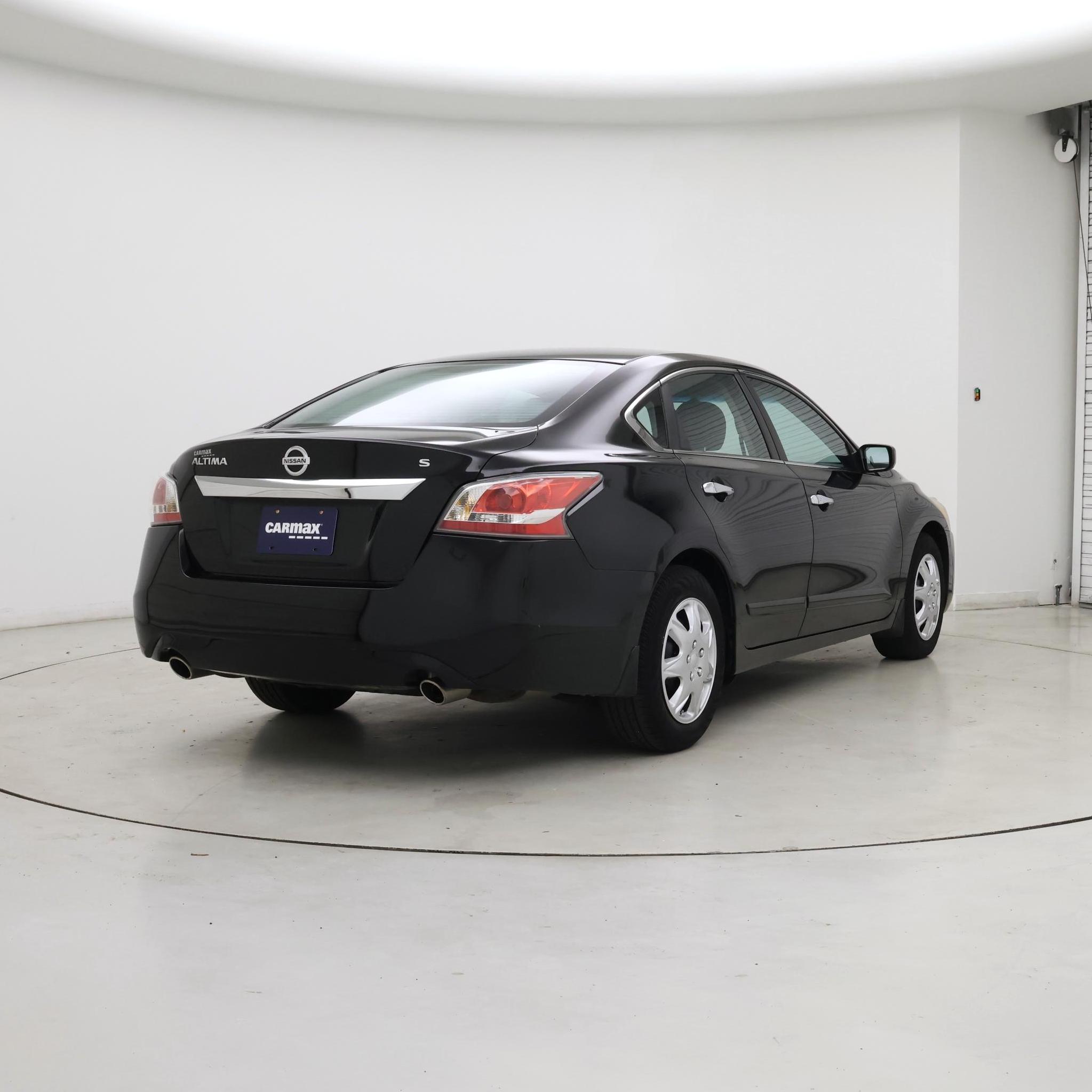 Thumbnail: 2015 Nissan Altima - 8