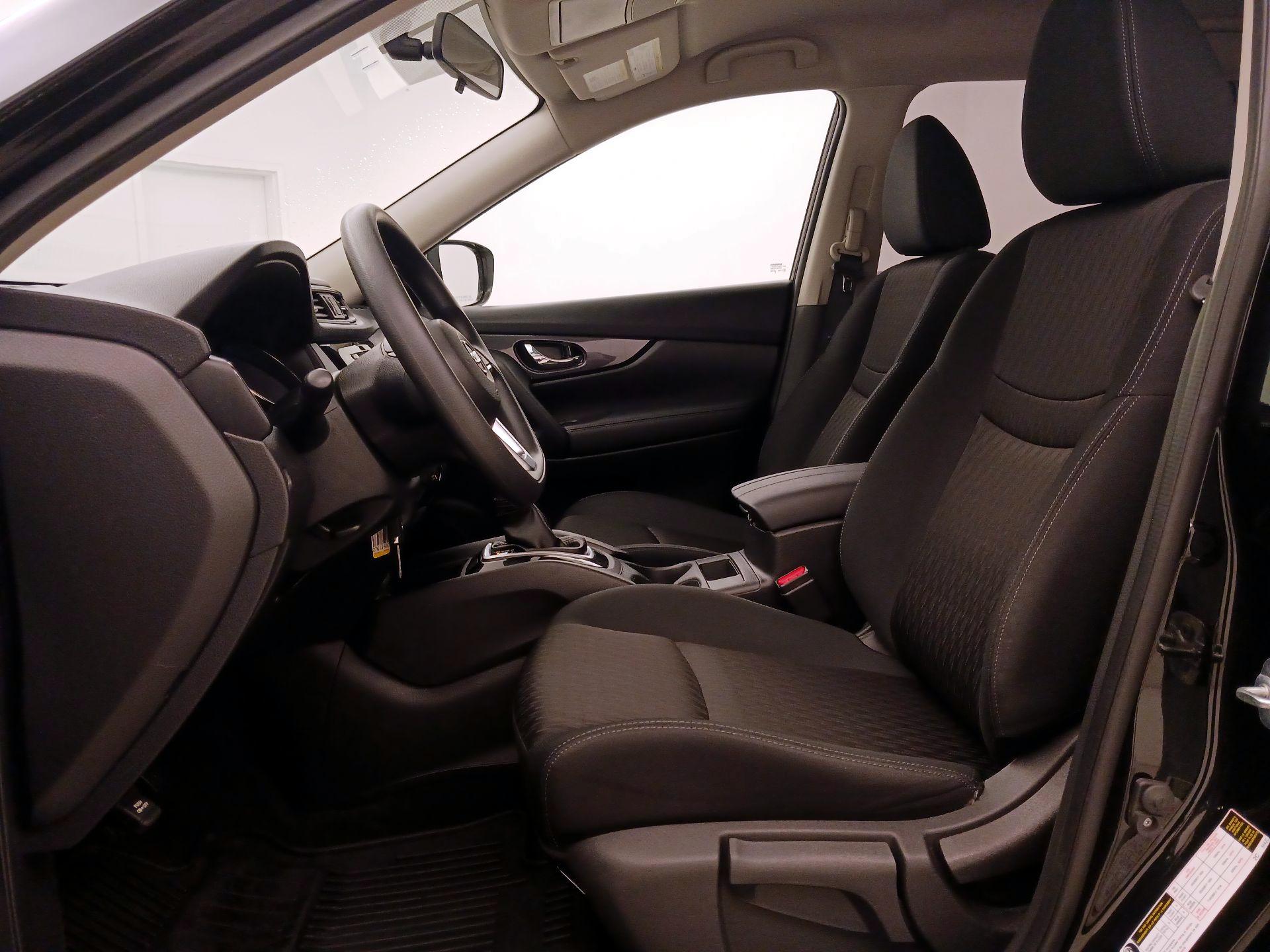 Thumbnail: 2018 Nissan Rogue - 11