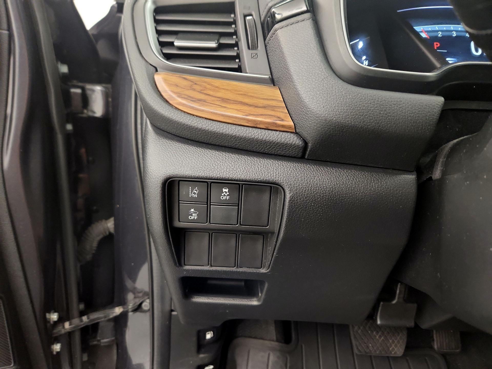 Thumbnail: 2017 Honda CR-V - 13