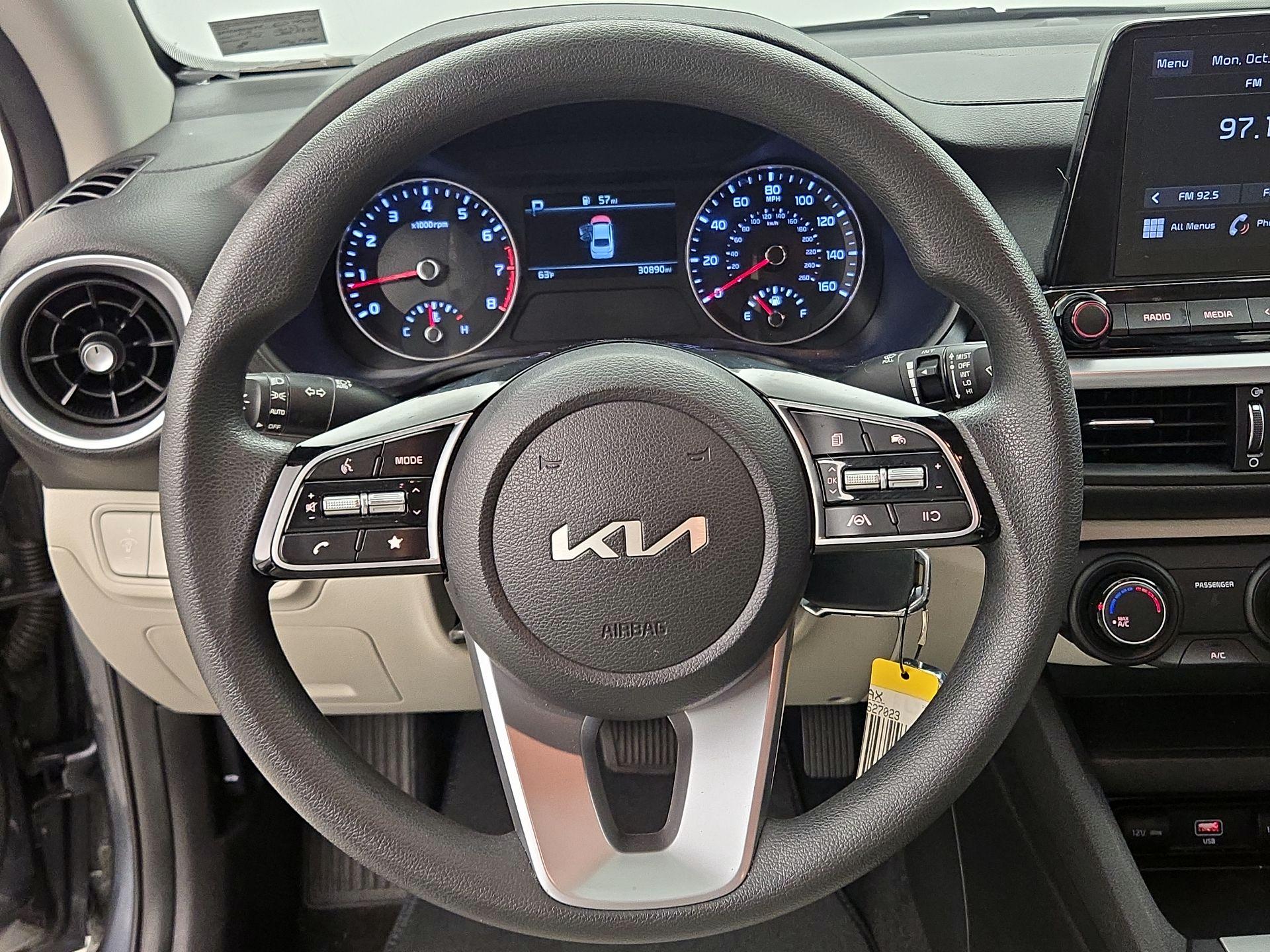 Thumbnail: 2023 Kia Forte - 10