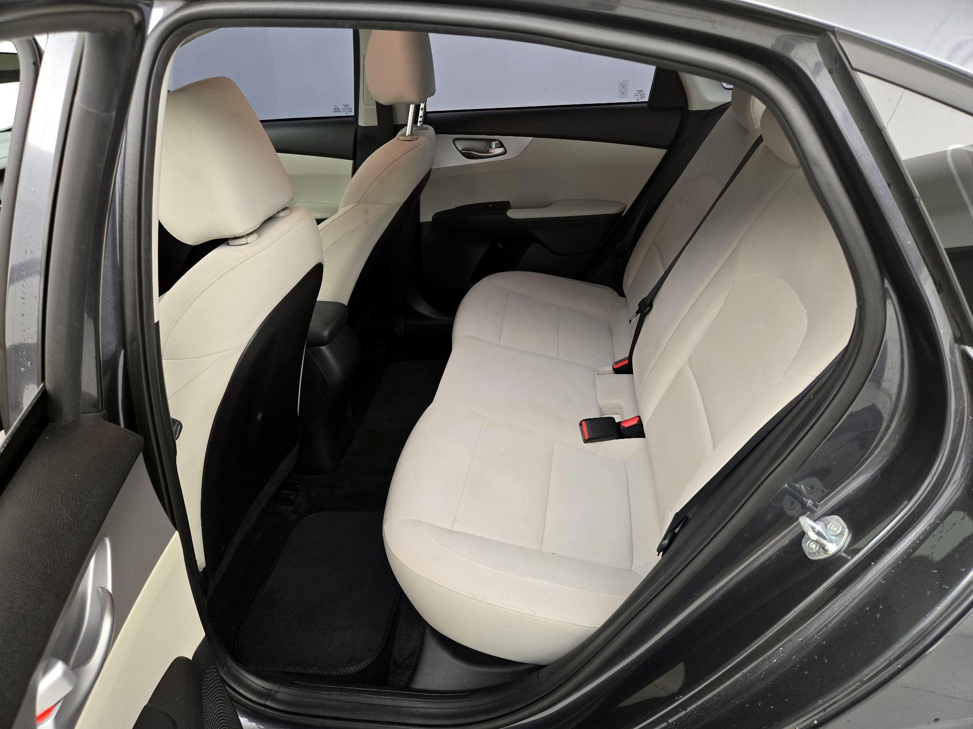 Thumbnail: 2023 Kia Forte - 20