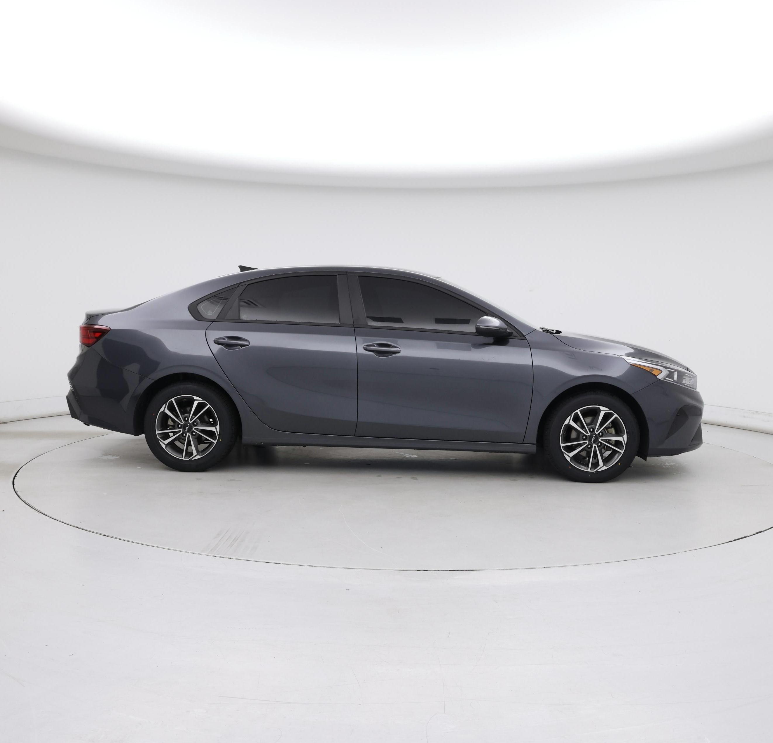 Thumbnail: 2023 Kia Forte - 7