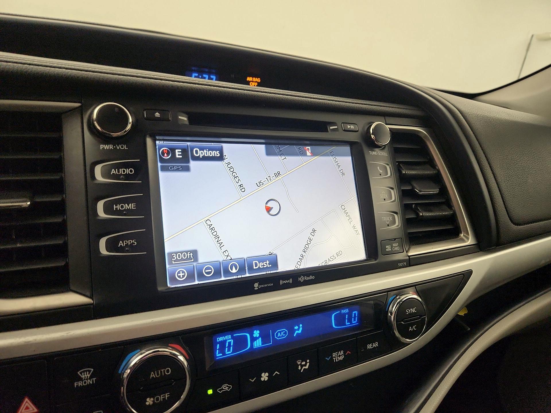 Thumbnail: 2018 Toyota Highlander - 12