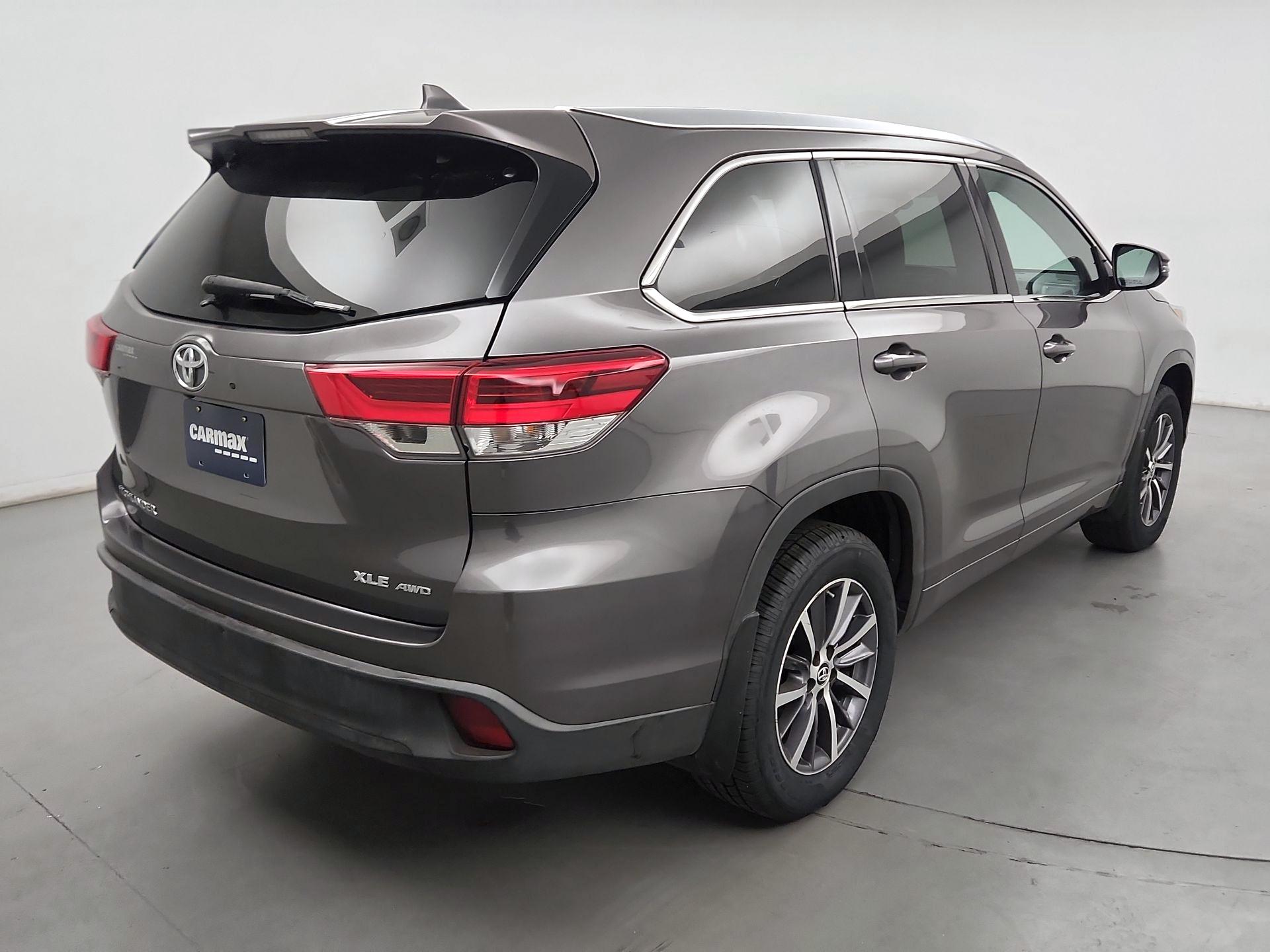Thumbnail: 2018 Toyota Highlander - 5