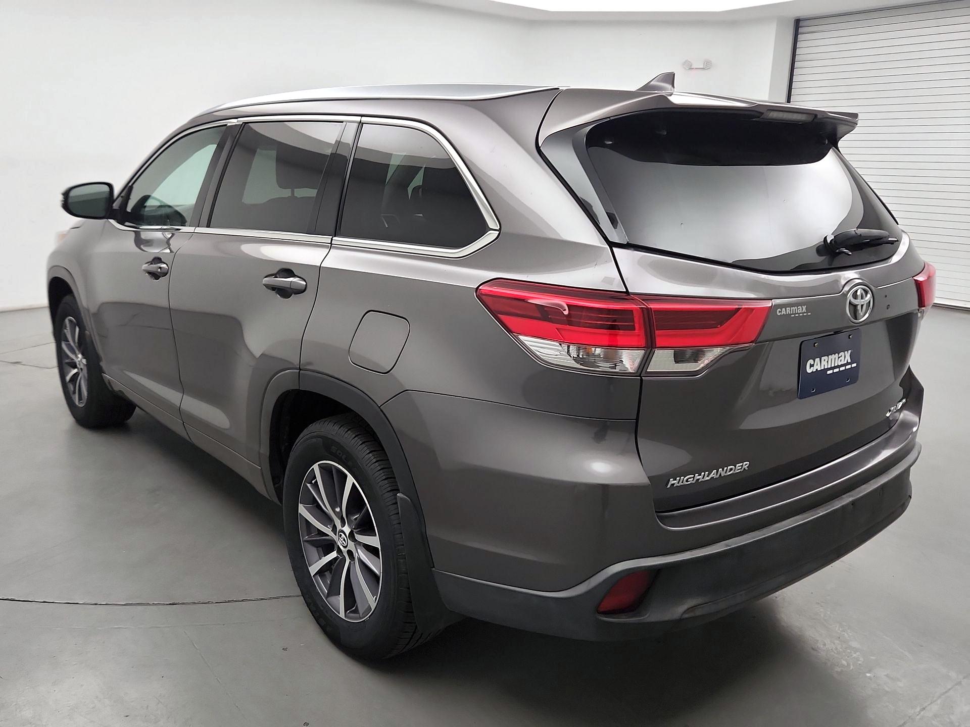 Thumbnail: 2018 Toyota Highlander - 7