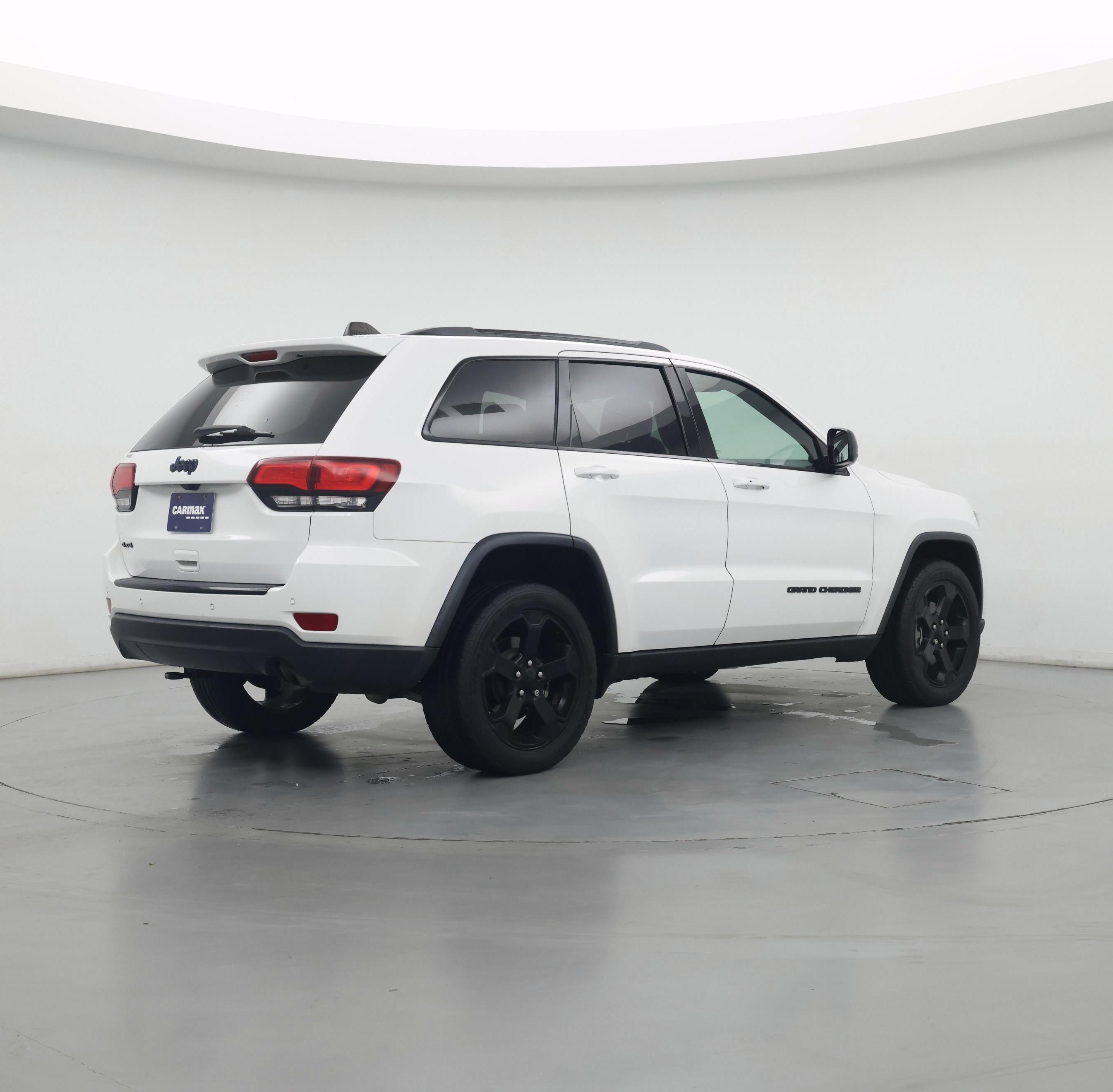 Thumbnail: 2018 Jeep Grand Cherokee - 2