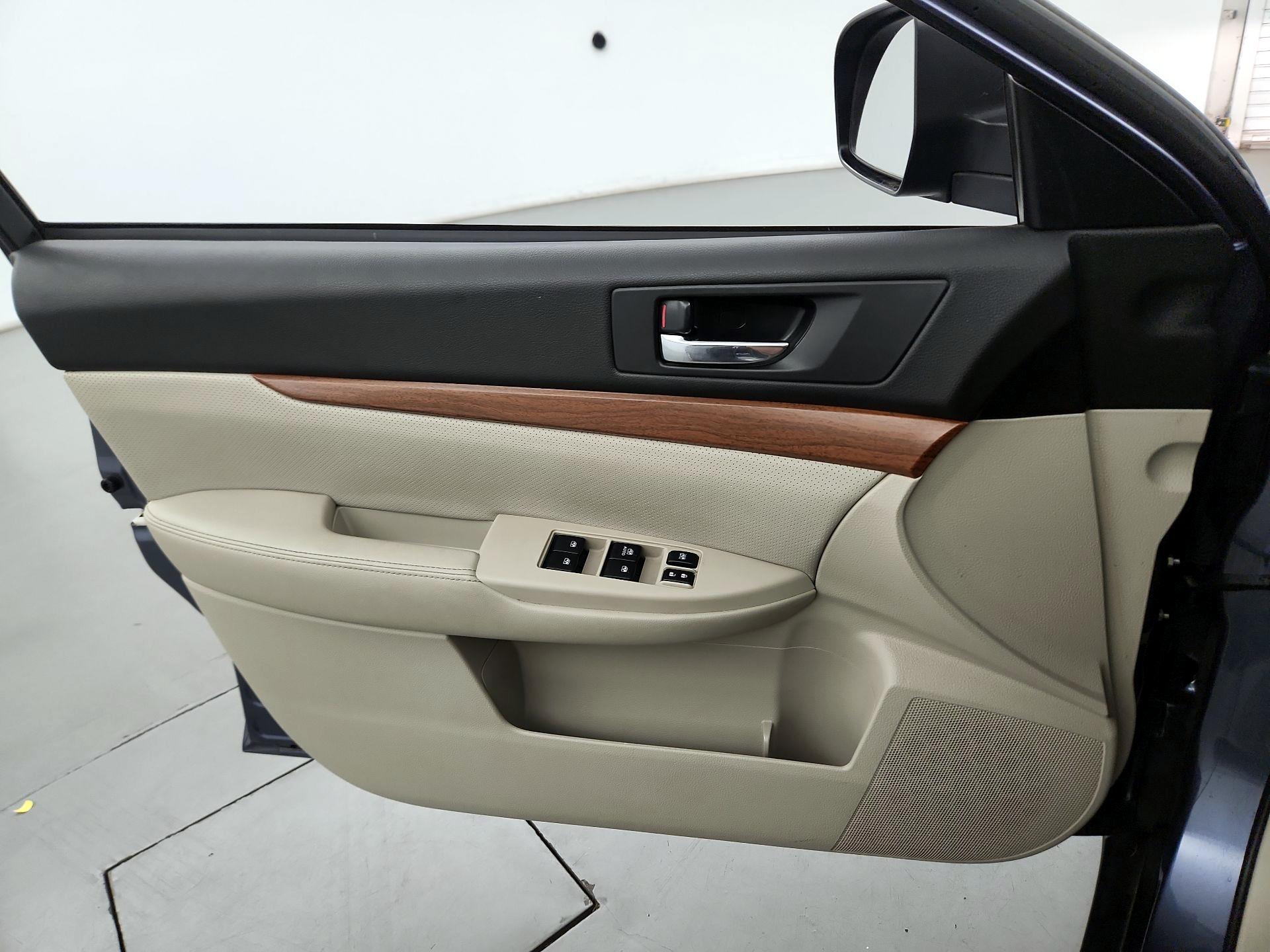 Thumbnail: 2014 Subaru Outback - 12