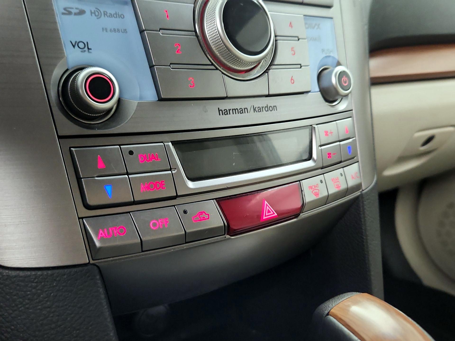 Thumbnail: 2014 Subaru Outback - 17