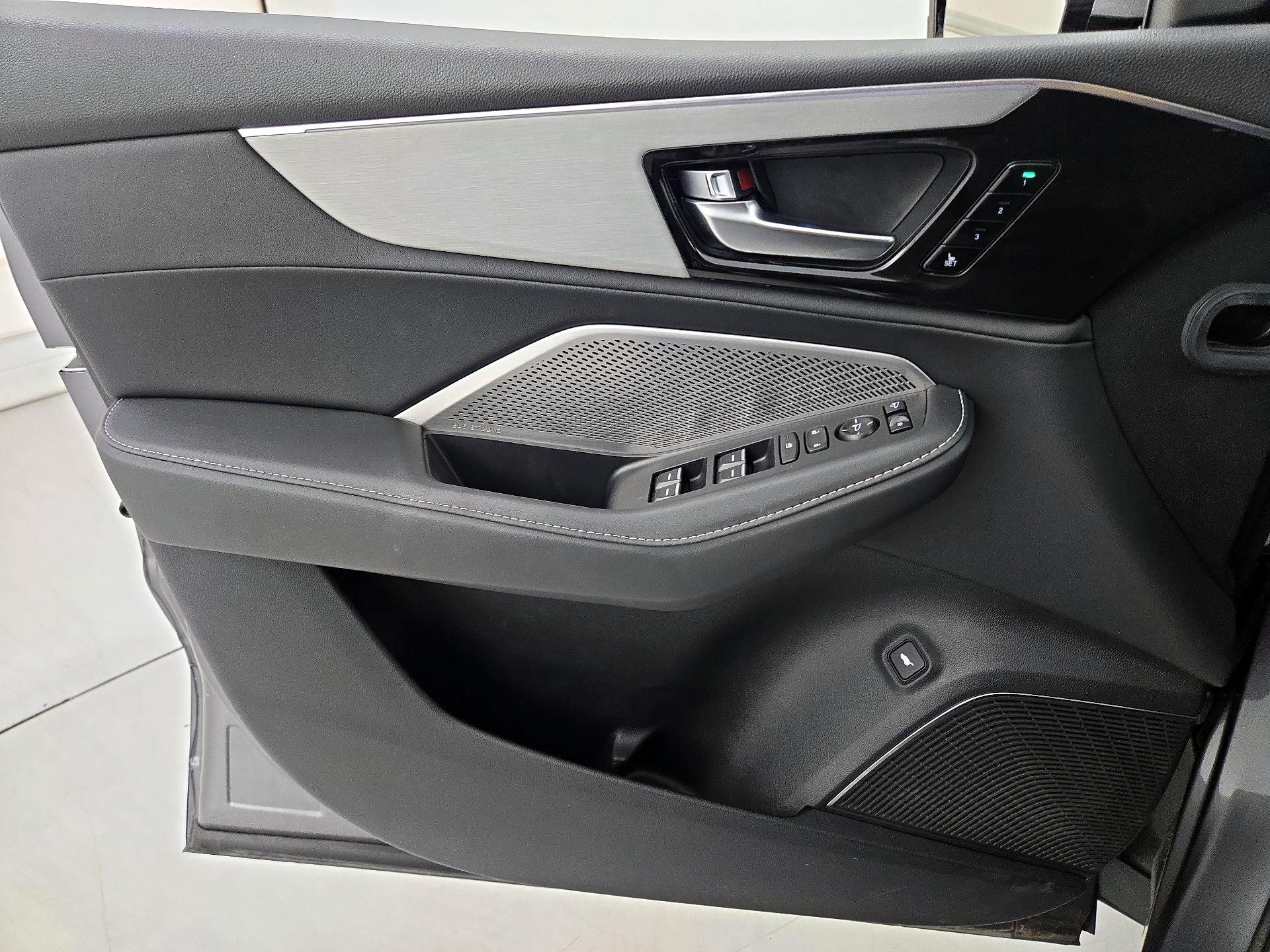 Thumbnail: 2024 Acura MDX - 12