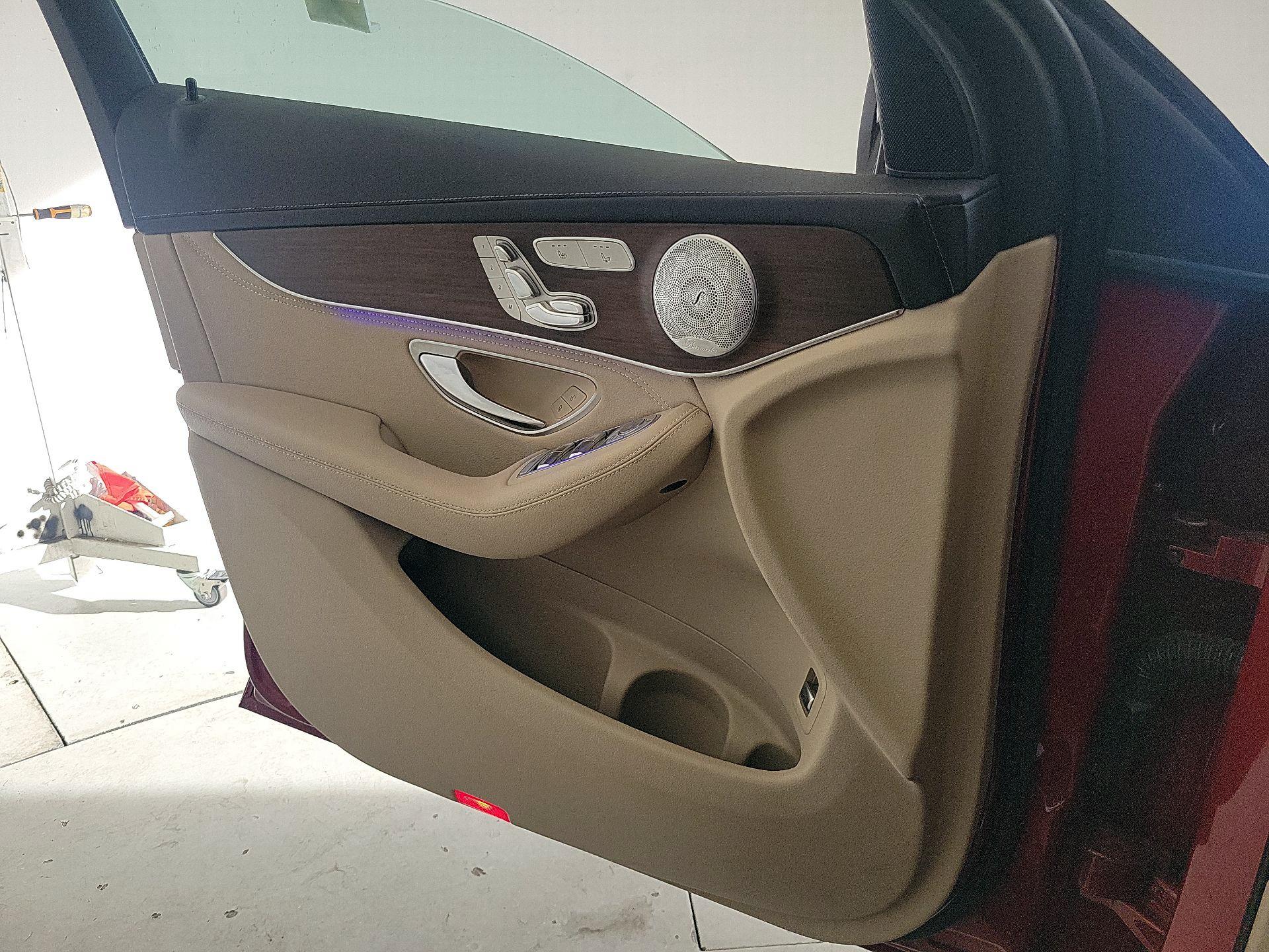 Thumbnail: 2020 Mercedes-Benz GLC - 12