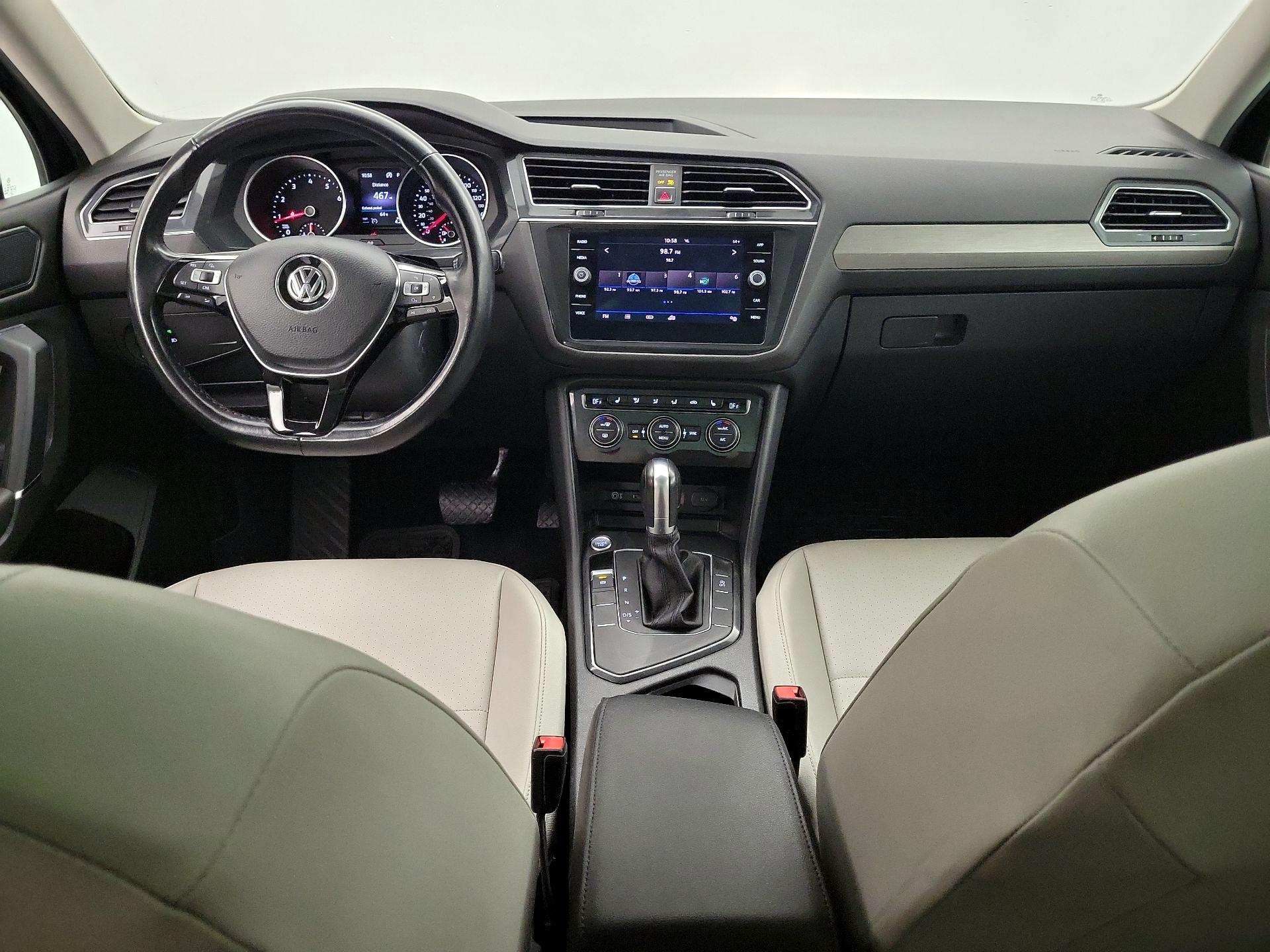 Thumbnail: 2018 Volkswagen Tiguan - 9