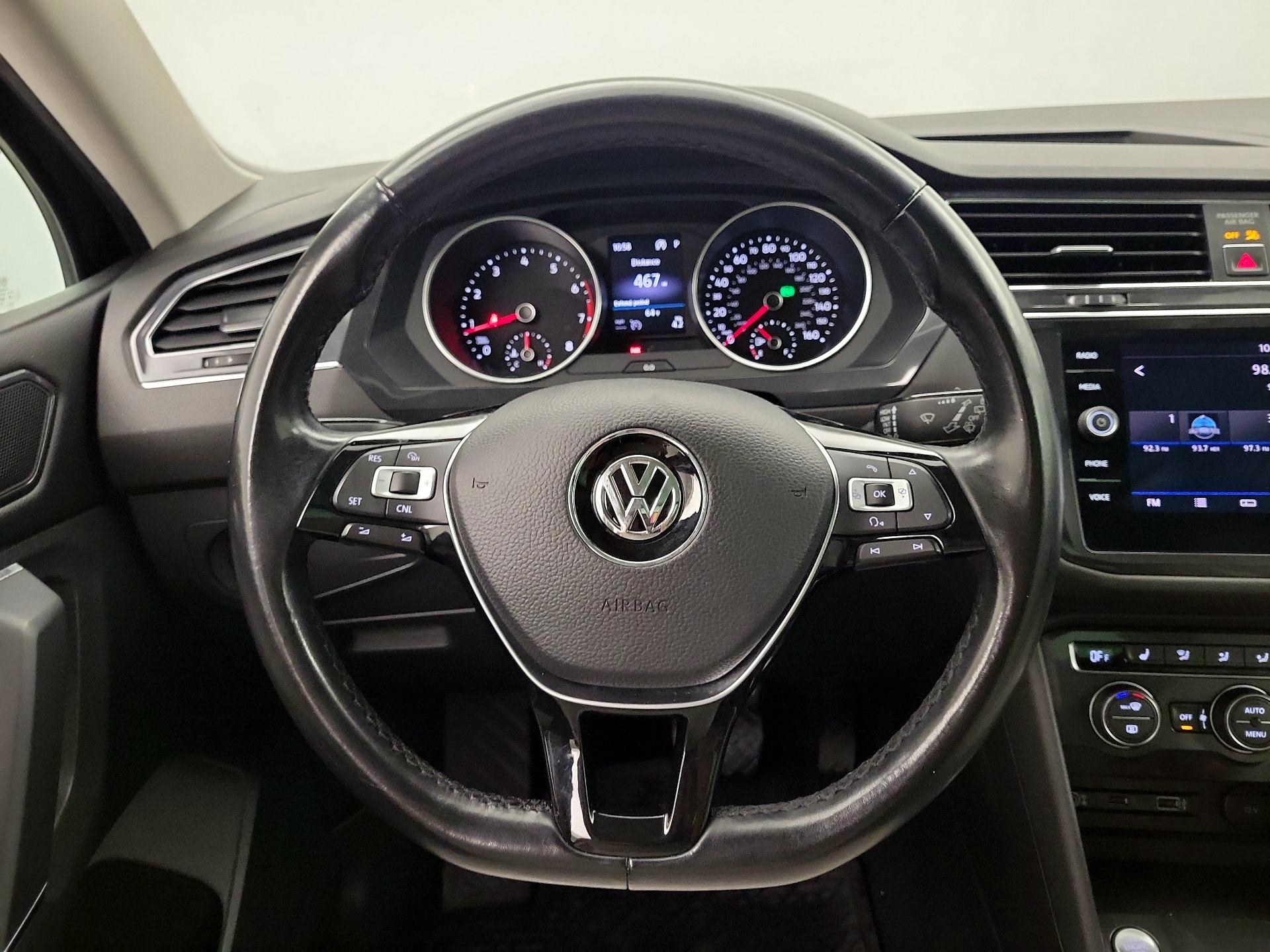 Thumbnail: 2018 Volkswagen Tiguan - 10