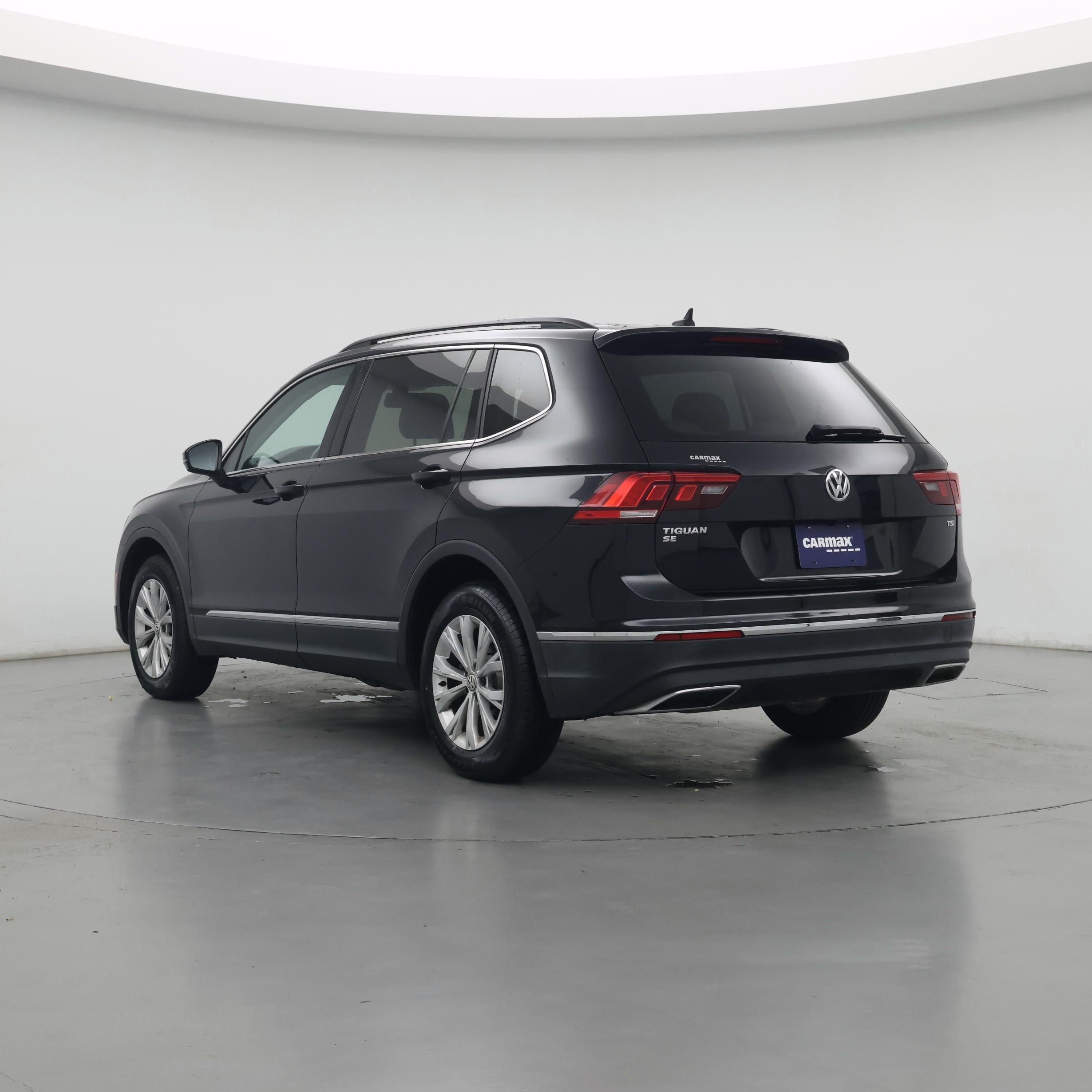 Thumbnail: 2018 Volkswagen Tiguan - 2