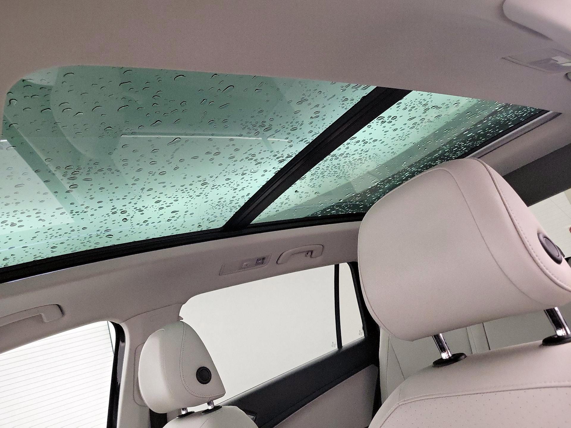 Thumbnail: 2018 Volkswagen Tiguan - 19