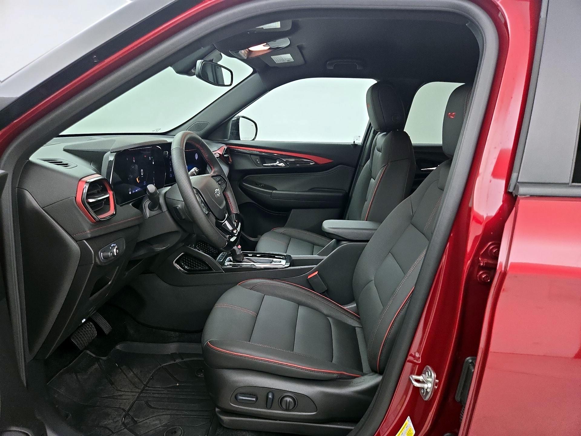 Thumbnail: 2025 Chevrolet TrailBlazer - 11