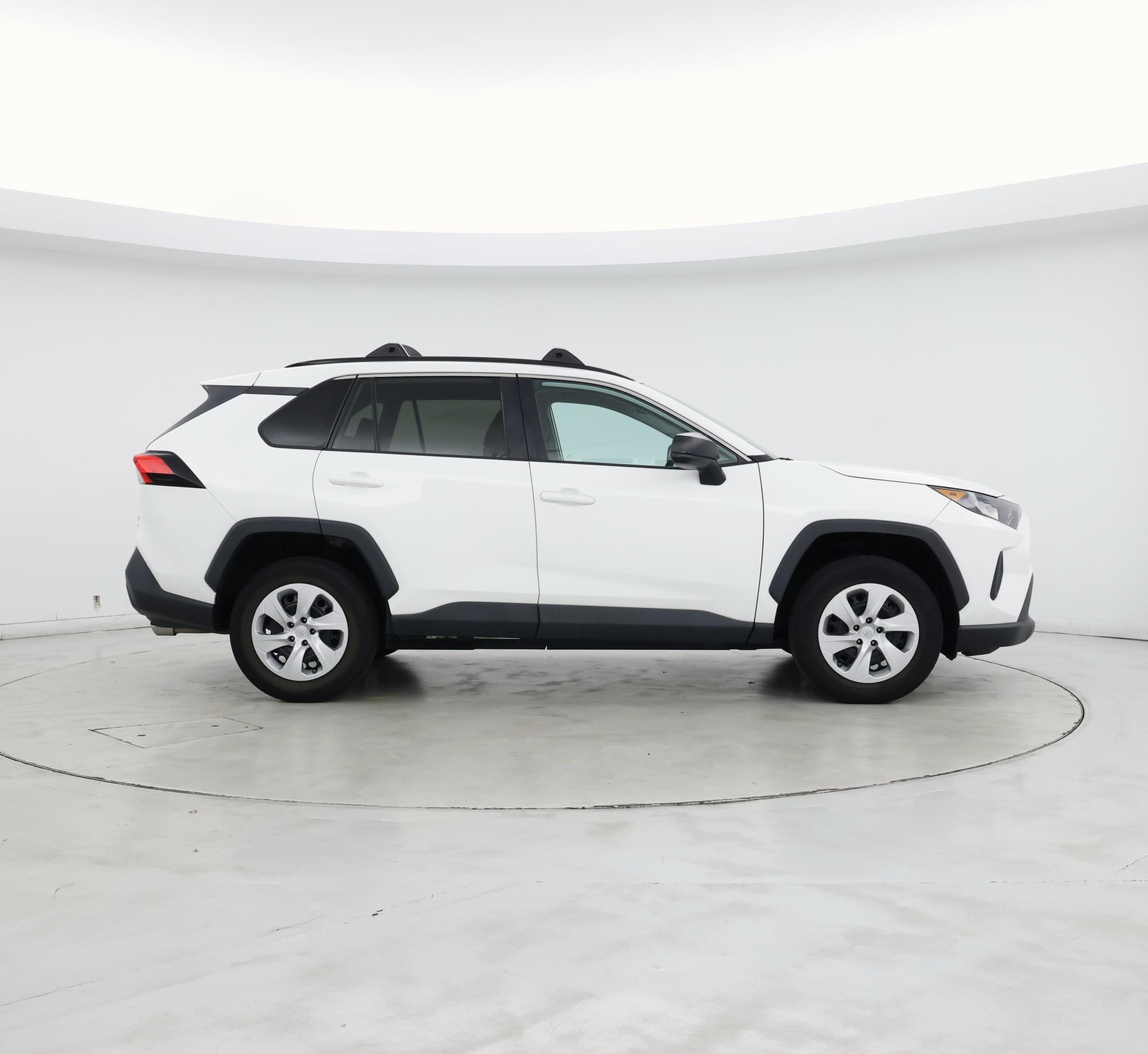 Thumbnail: 2020 Toyota RAV4 - 7