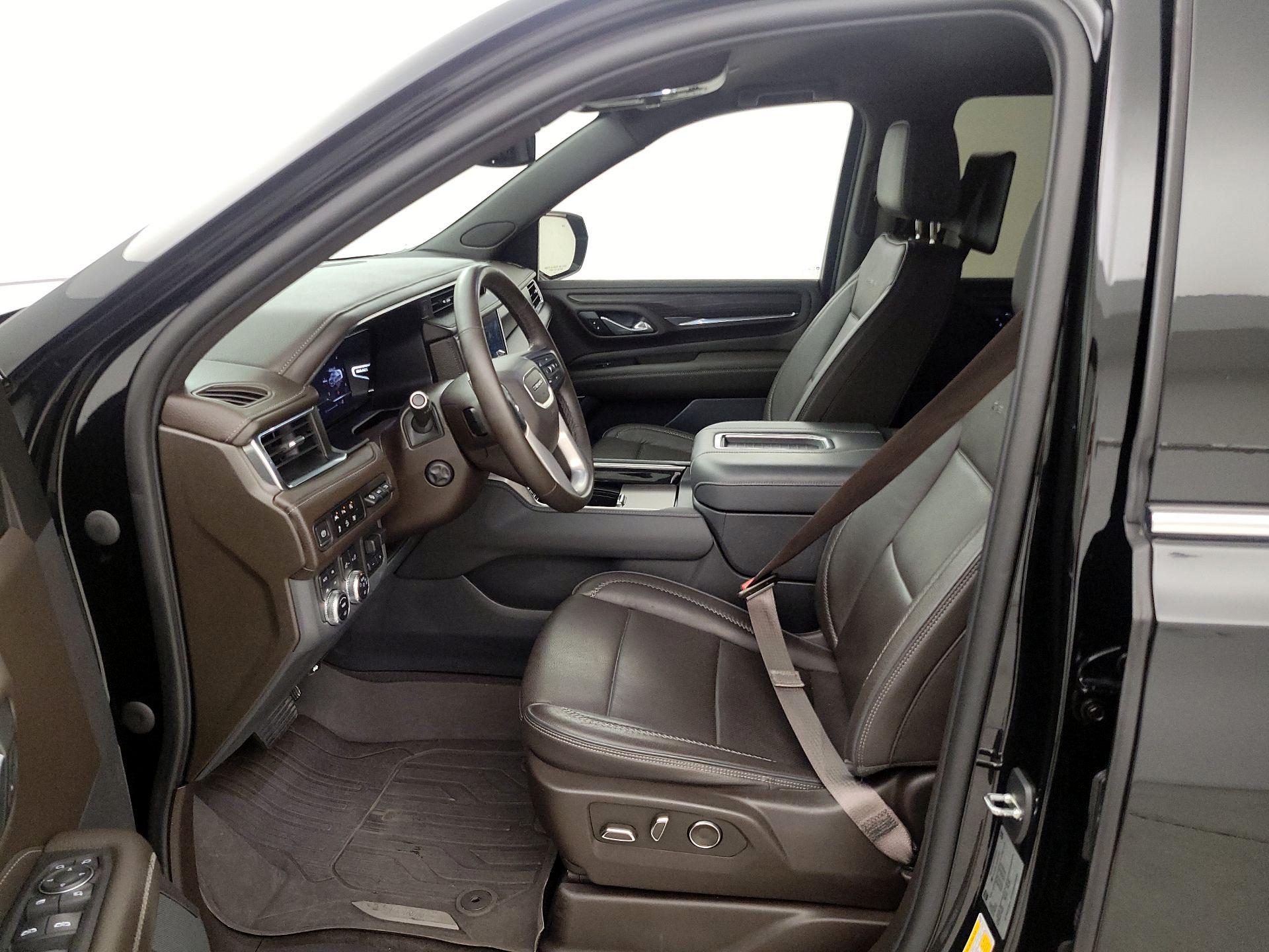 Thumbnail: 2023 GMC Yukon XL - 11