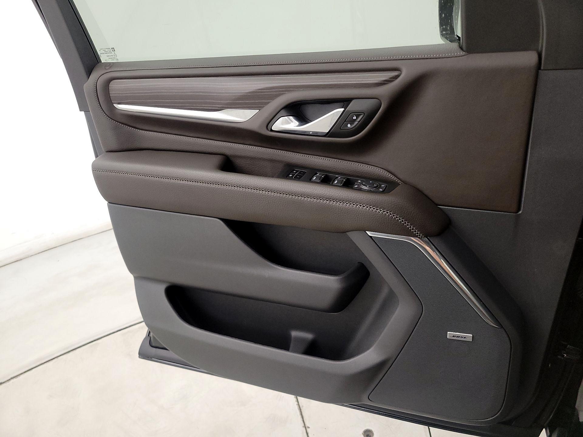 Thumbnail: 2023 GMC Yukon XL - 12