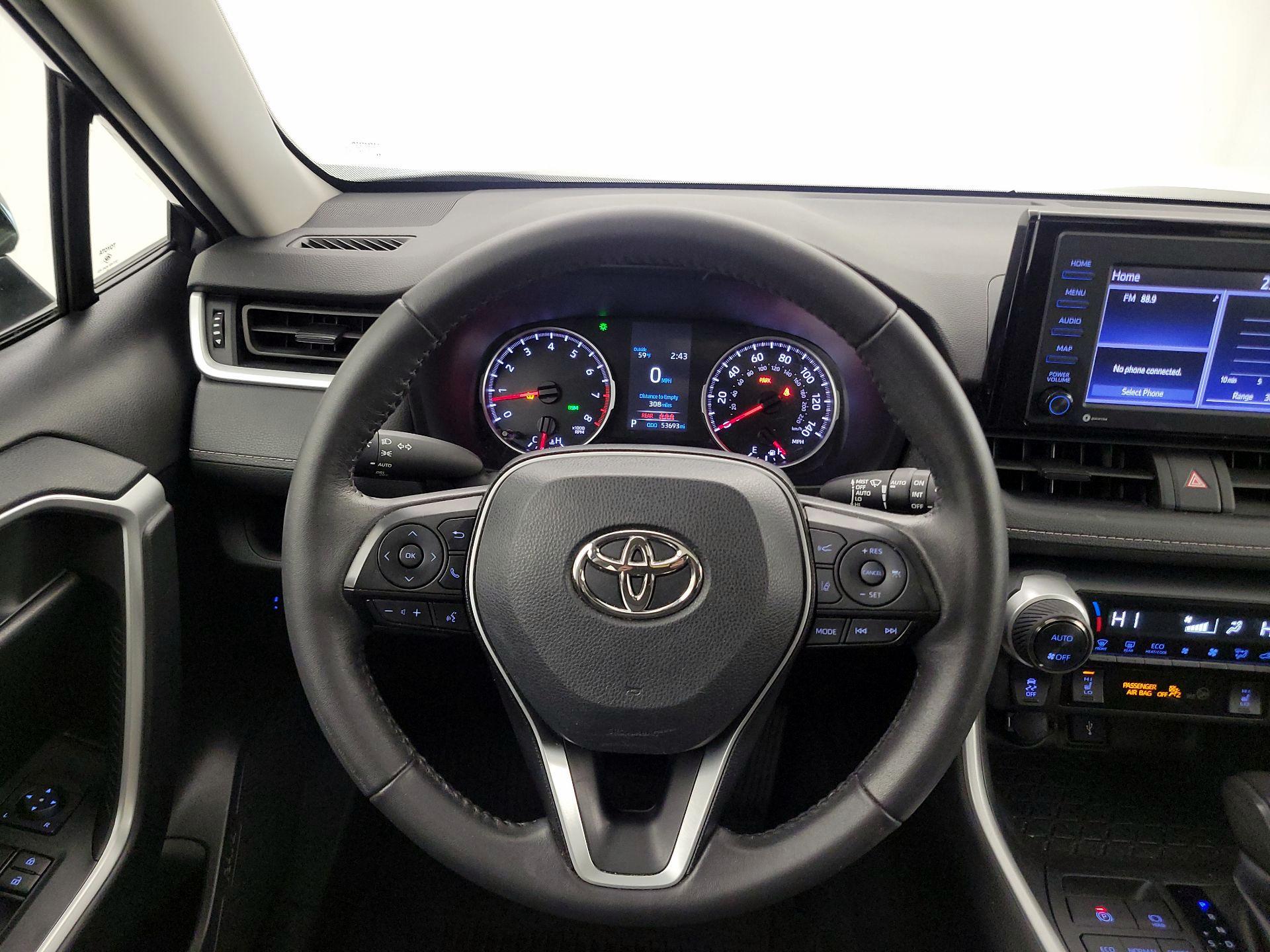 Thumbnail: 2022 Toyota RAV4 - 10