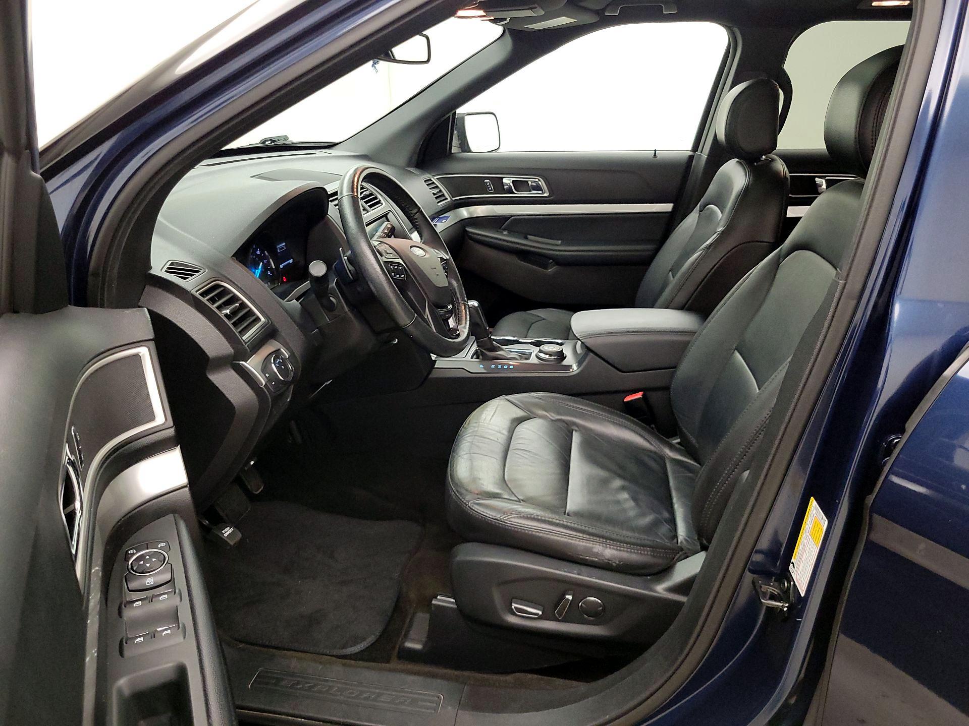 Thumbnail: 2017 Ford Explorer - 11