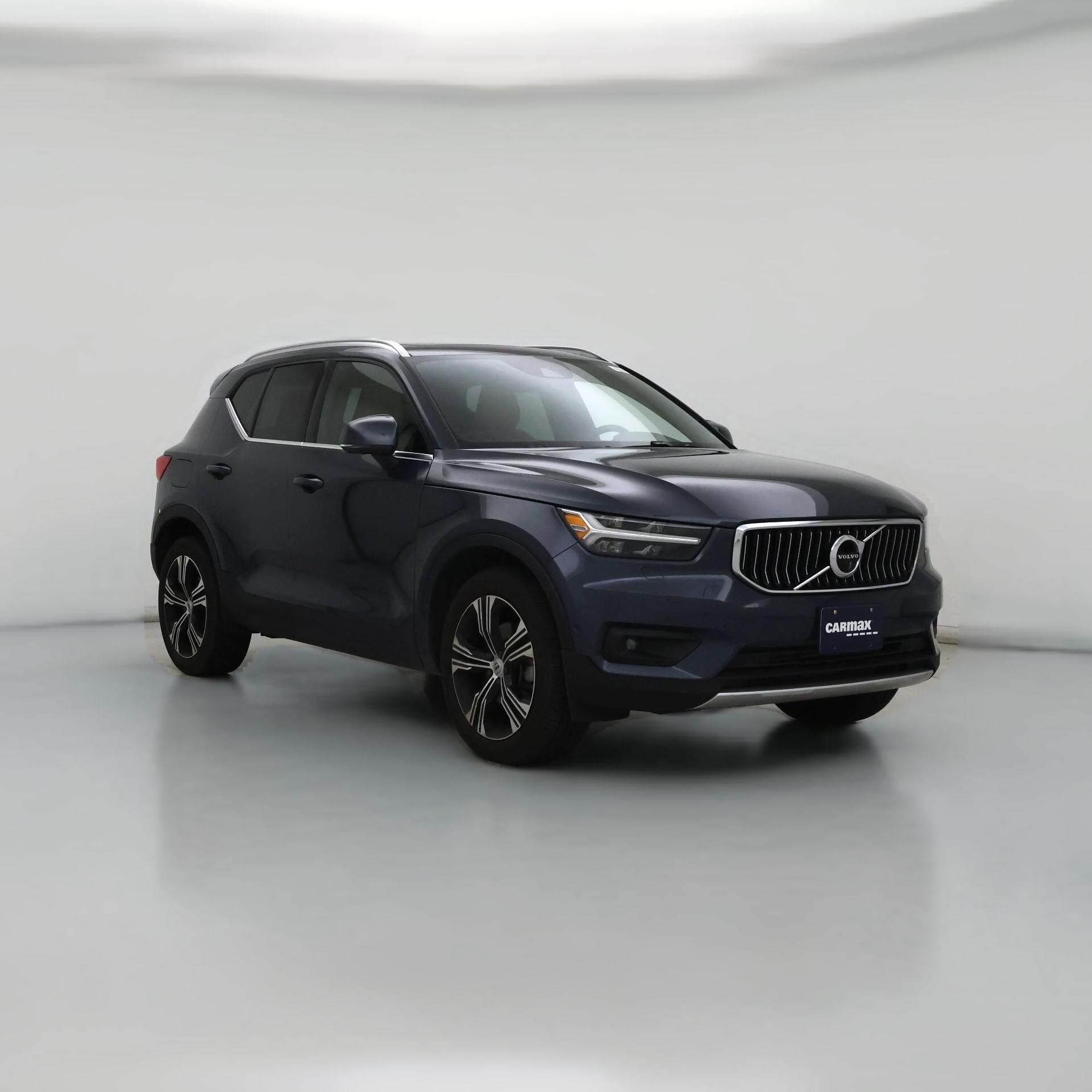 Thumbnail: 2022 Volvo XC40 - 1
