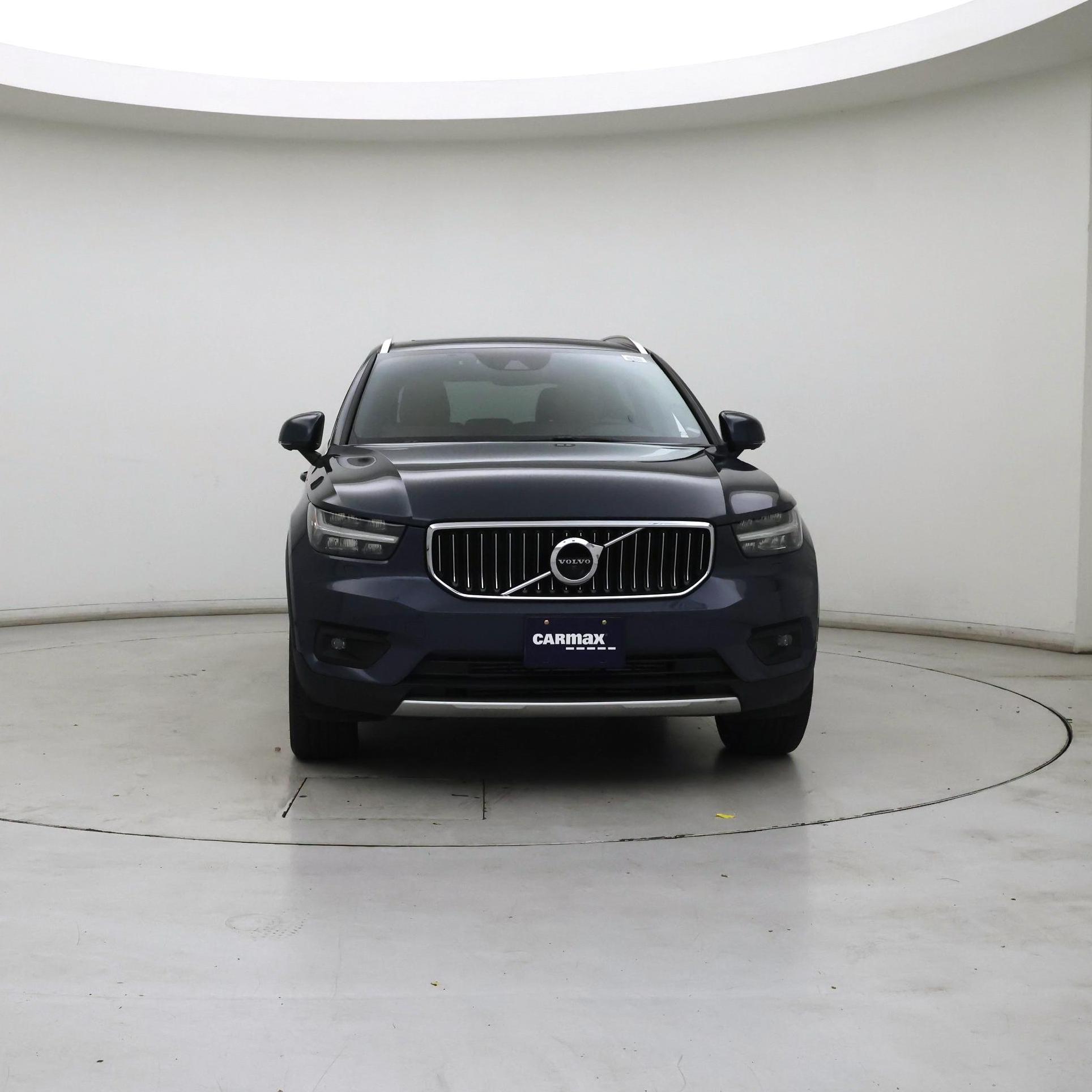 Thumbnail: 2022 Volvo XC40 - 5